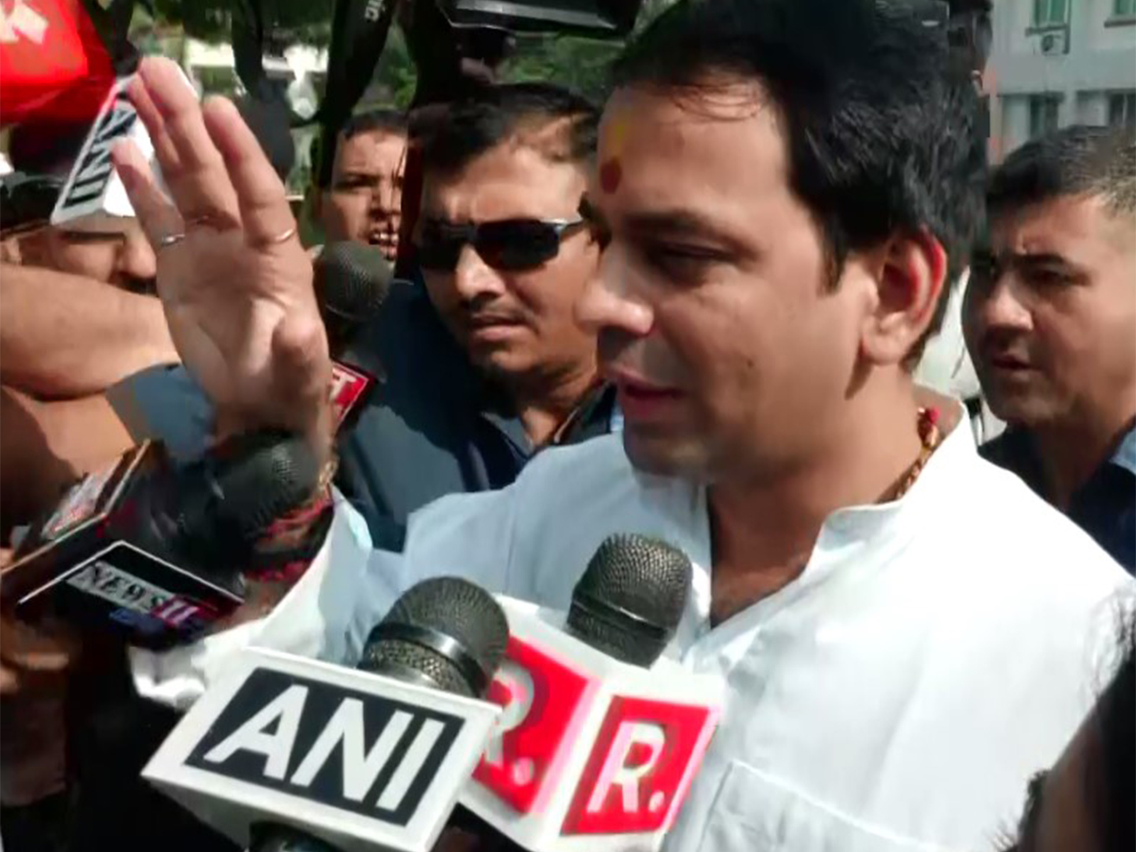 Janshakti Janata Dal chief Tej Pratap Yadav (Photo: ANI) Janshakti Janata Dal chief Tej Pratap Yadav (Photo: ANI)