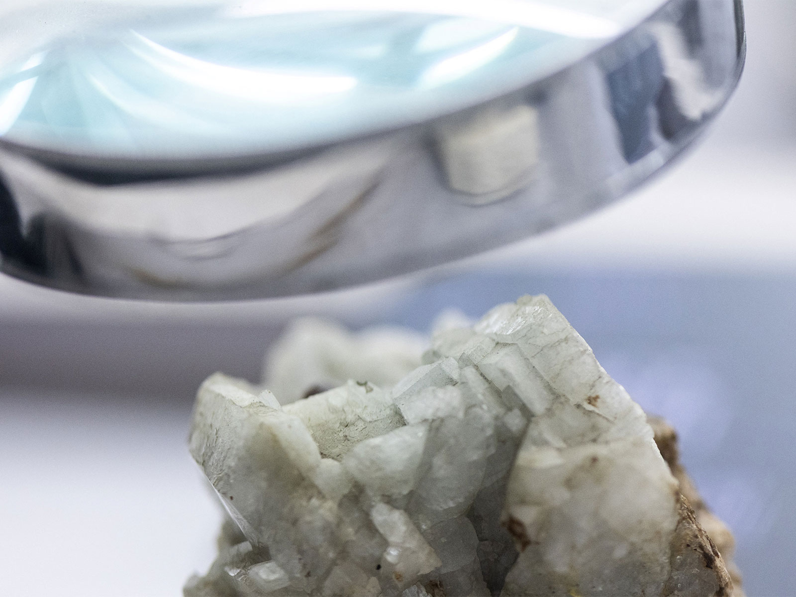 A sample of monazite ore, a mineral containing rare earth elements is displayed in Beijing(Photo/Reuters) A sample of monazite ore, a mineral containing rare earth elements is displayed in Beijing(Photo/Reuters)