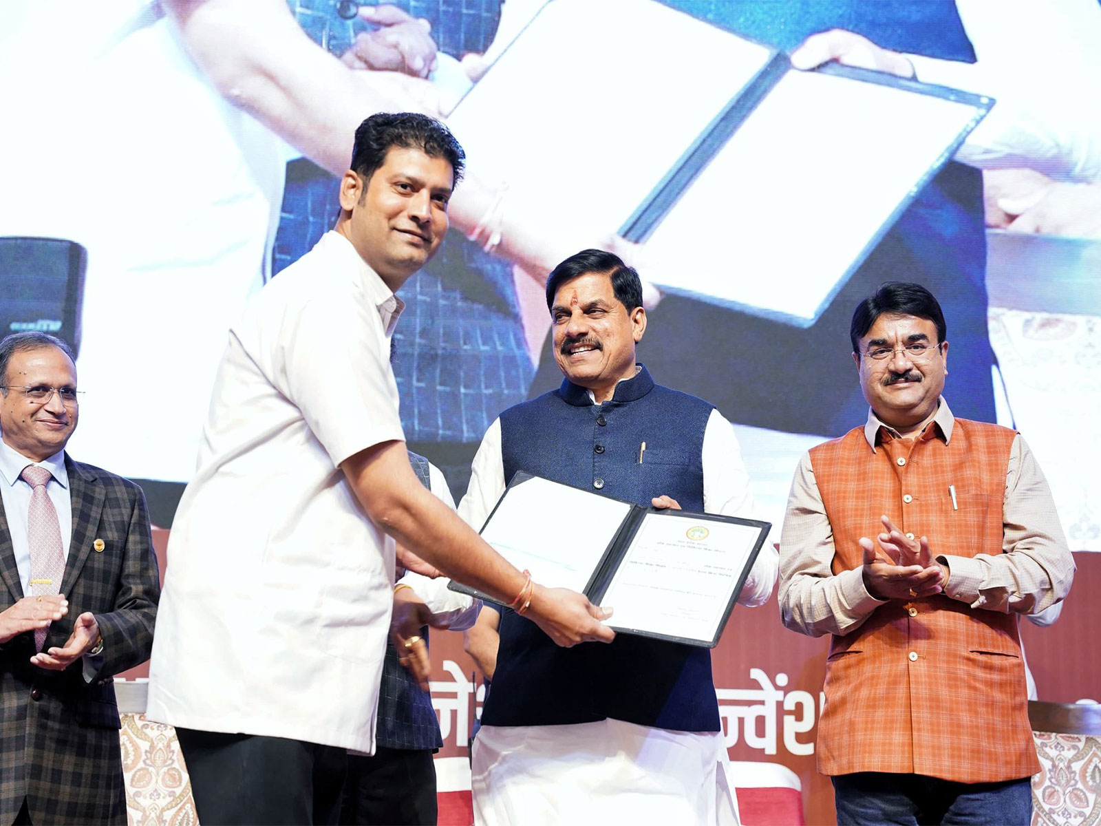 MP CM Mohan Yadav distributing appointment letters to new recruits (Photo / X @DrMohanYadav51)