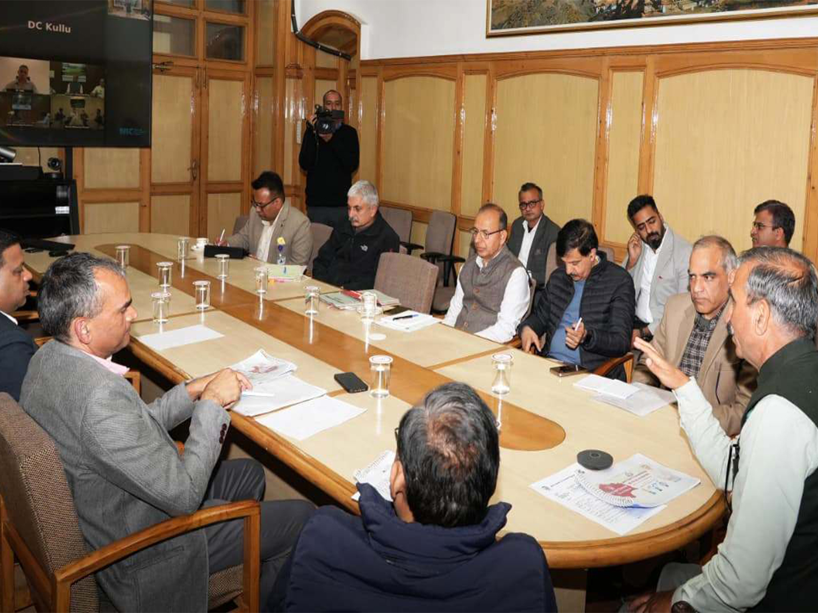 CM Sukhu reviewing preparations for the Anti-Chitta Walkathon in Shimla (Photo/Himachal CMO)