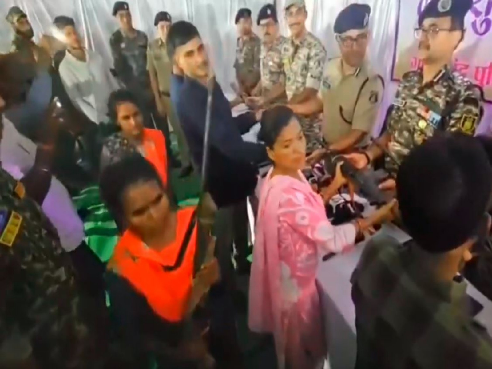 Seven Naxals surrender before Chhattisgarh Police in Gariyaband (Photo/ANI)