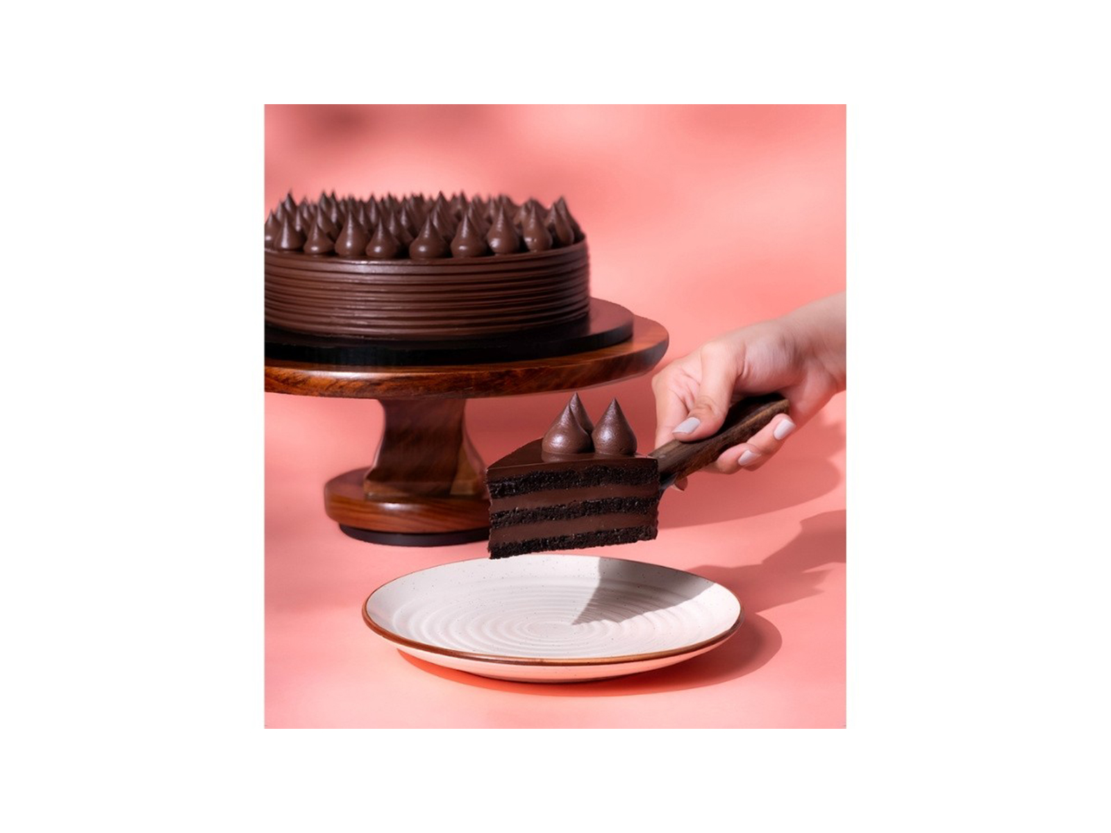 Deliure Expands Its Sweet Legacy with New Outlets in Mulund and Colaba Deliure Expands Its Sweet Legacy with New Outlets in Mulund and Colaba