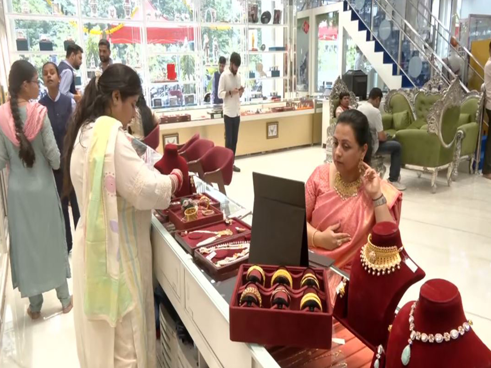 Consumers at urban centers (File photo/ANI)