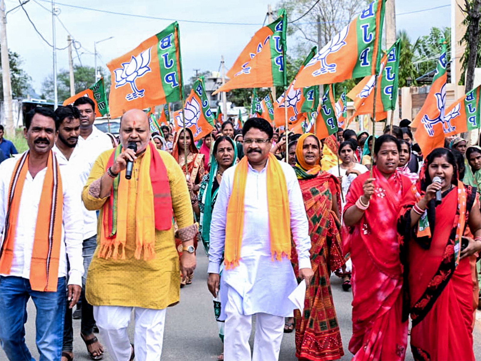 BJP campaigns in Nuapada (File Photo/ANI) BJP campaigns in Nuapada (File Photo/ANI)