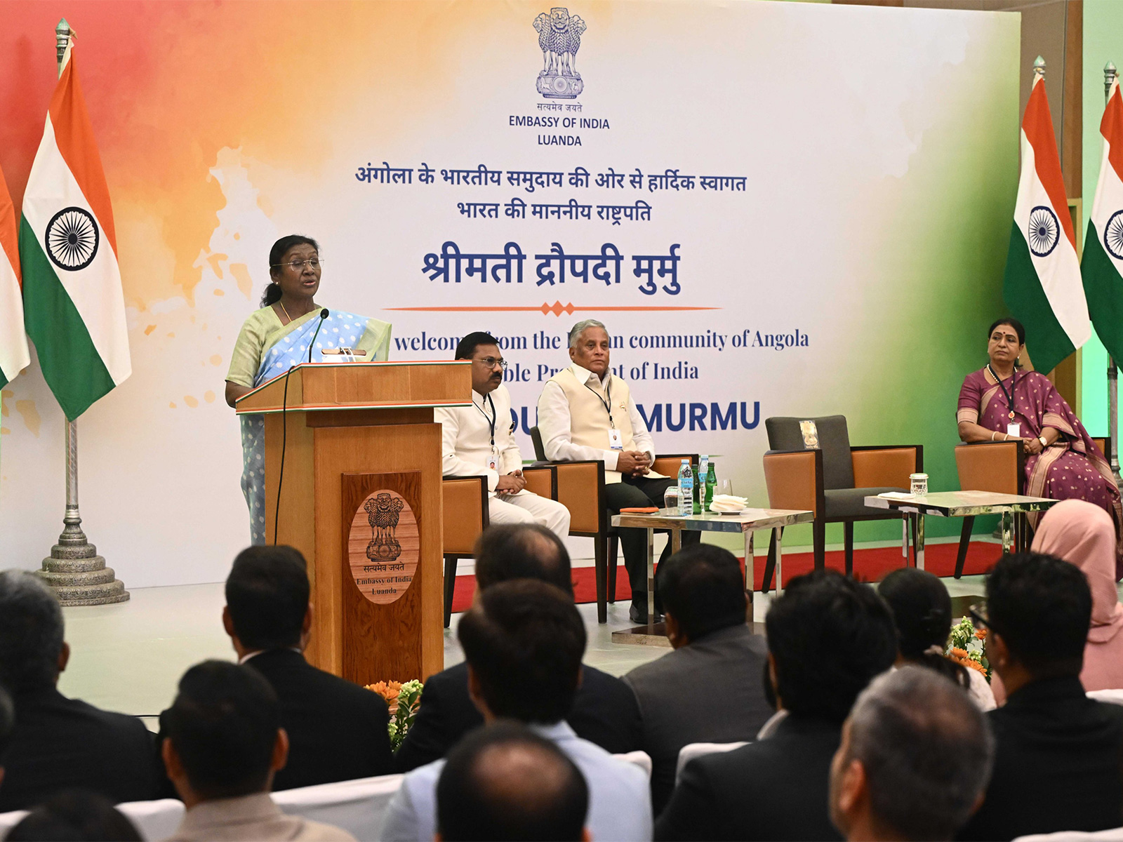 President Droupadi Murmu addressing members of the Indian community in Angola (Photo/ X@rashtrapatibhvn)
