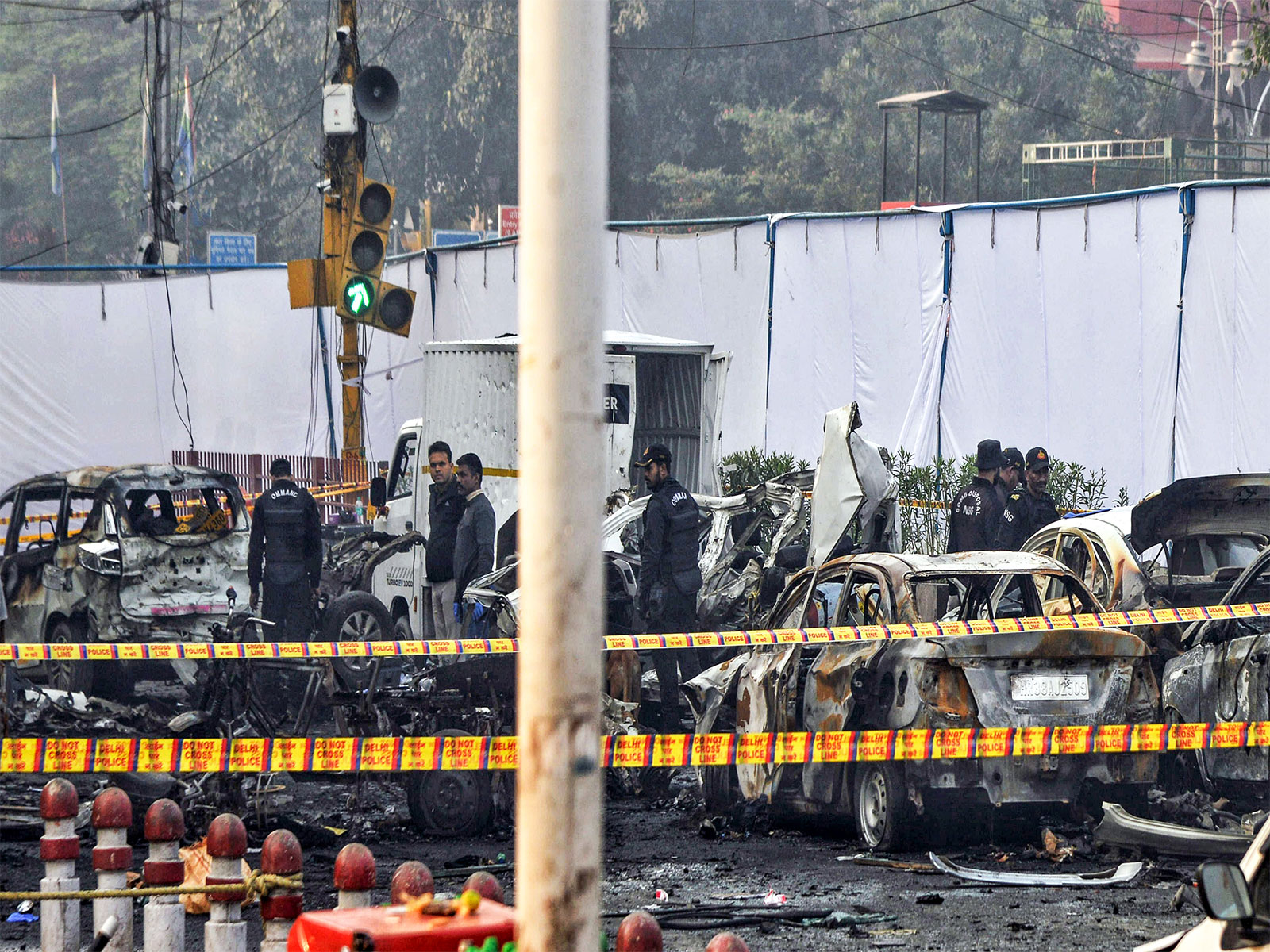National Security Guard (NSG) personnel at the site of blast near Red Fort Metro station in Delhi (Photo/ANI) National Security Guard (NSG) personnel at the site of blast near Red Fort Metro station in Delhi (Photo/ANI)