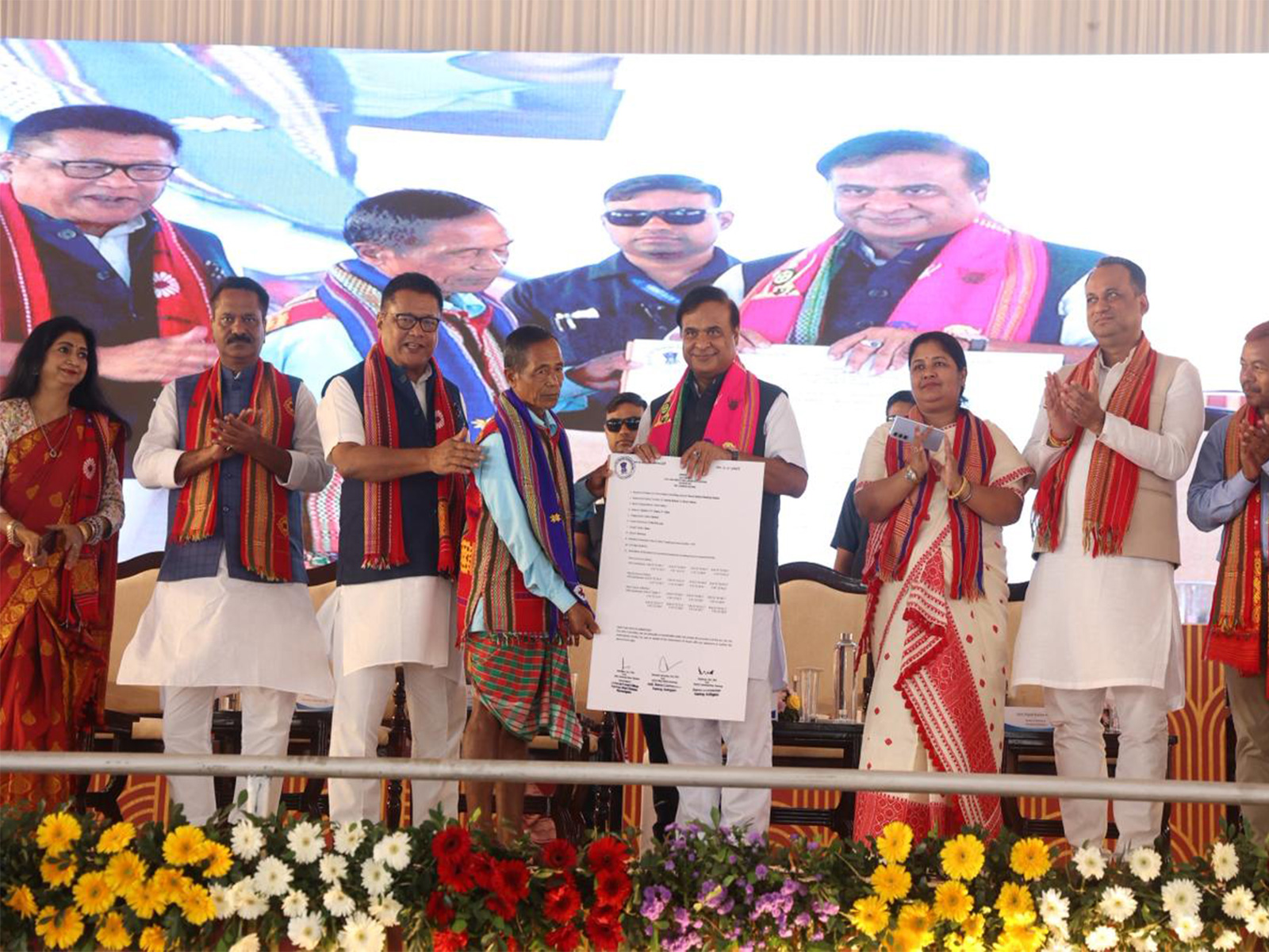 Assam CM hands over land title certificates to 4673 Tribal family (Photo/CMO)