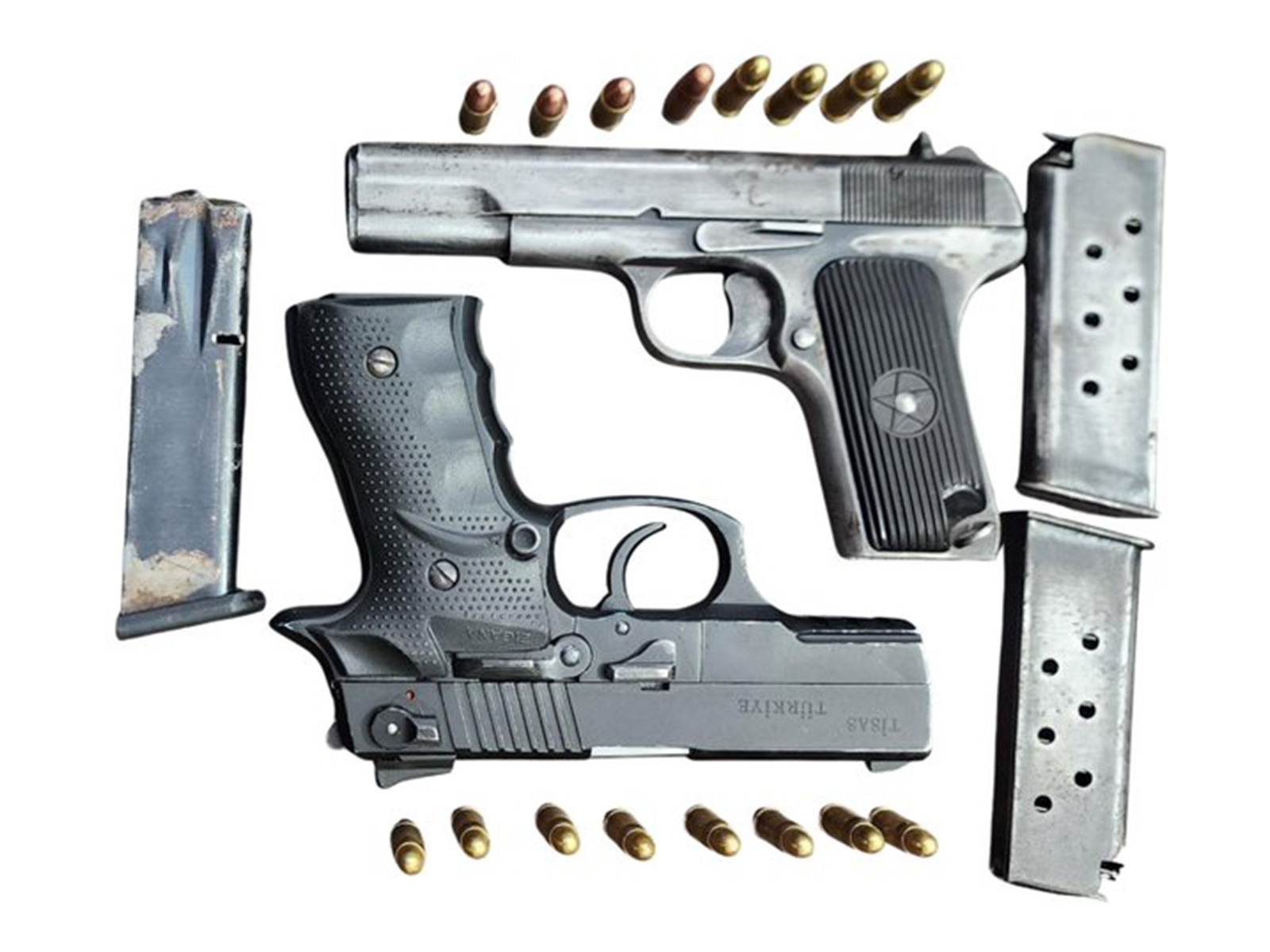 Seized weapons (Photo/X DGP Punjab Police @DGPPunjabPolice) 