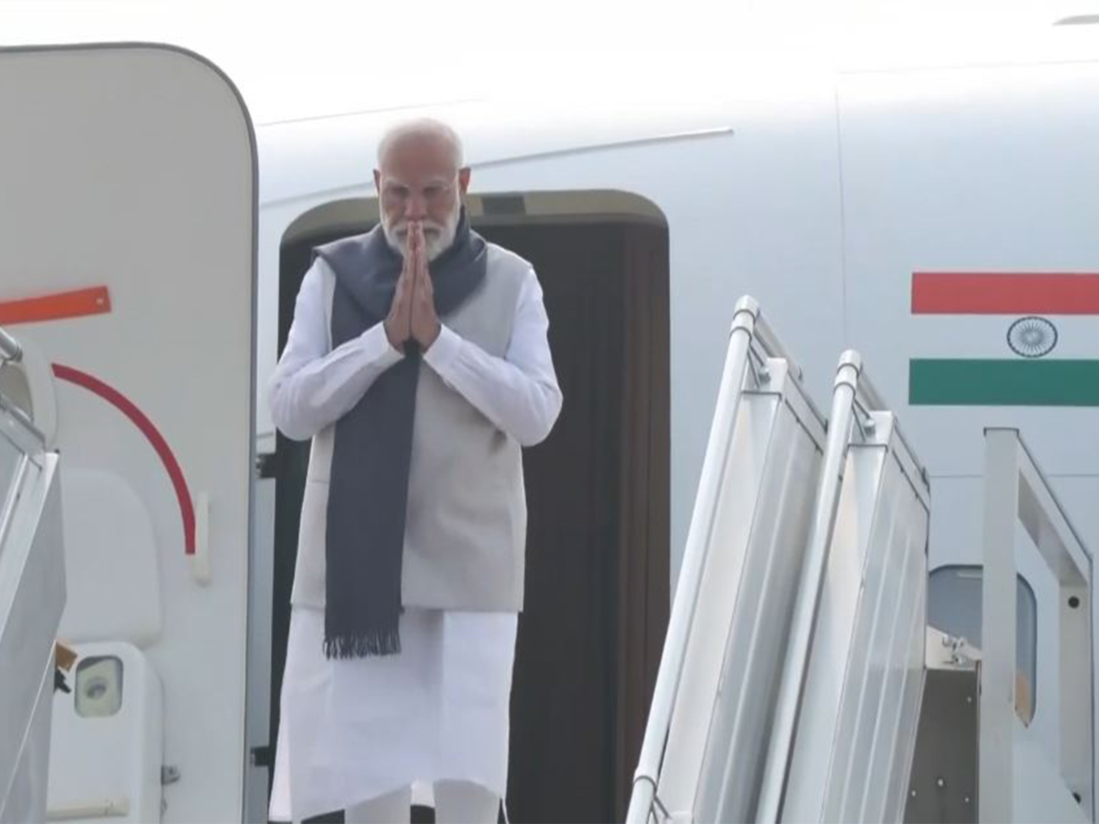 PM Modi returns to Delhi after two-day state visit to Bhutan (Photo/ANI,DD) PM Modi returns to Delhi after two-day state visit to Bhutan (Photo/ANI,DD)