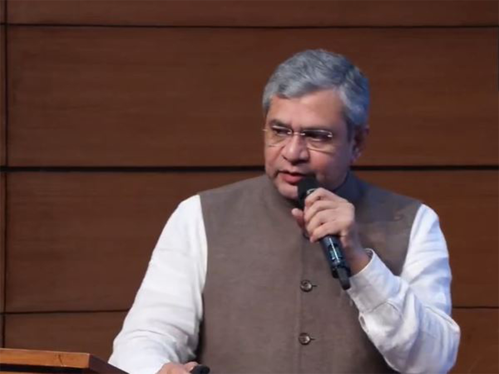 Union Minister Ashwini Vaishnaw (Photo/ANI) Union Minister Ashwini Vaishnaw (Photo/ANI)