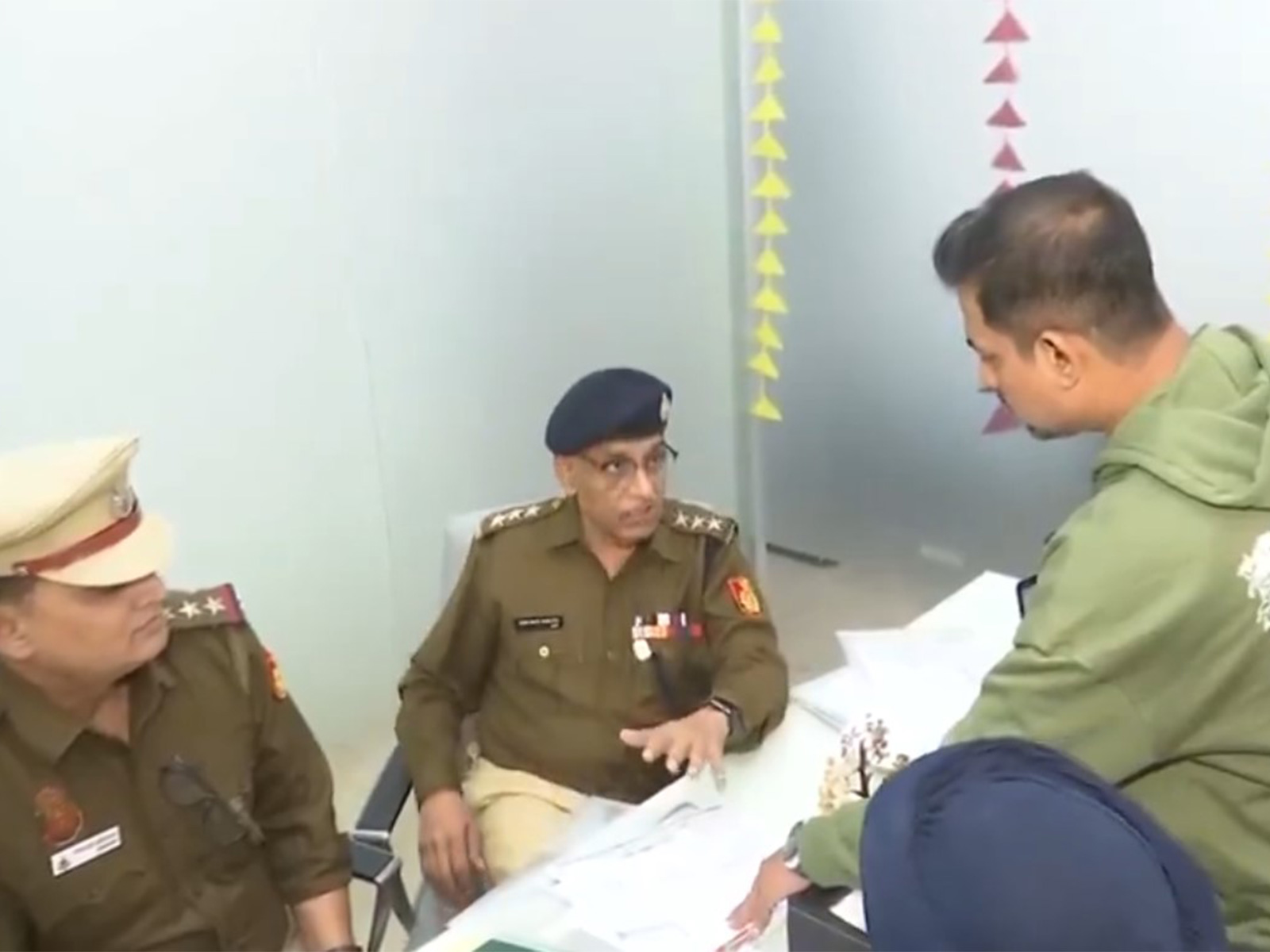 Delhi police meets car dealers to strengthen vehicle verification after Delhi car blast (Photo/ANI) Delhi police meets car dealers to strengthen vehicle verification after Delhi car blast (Photo/ANI)