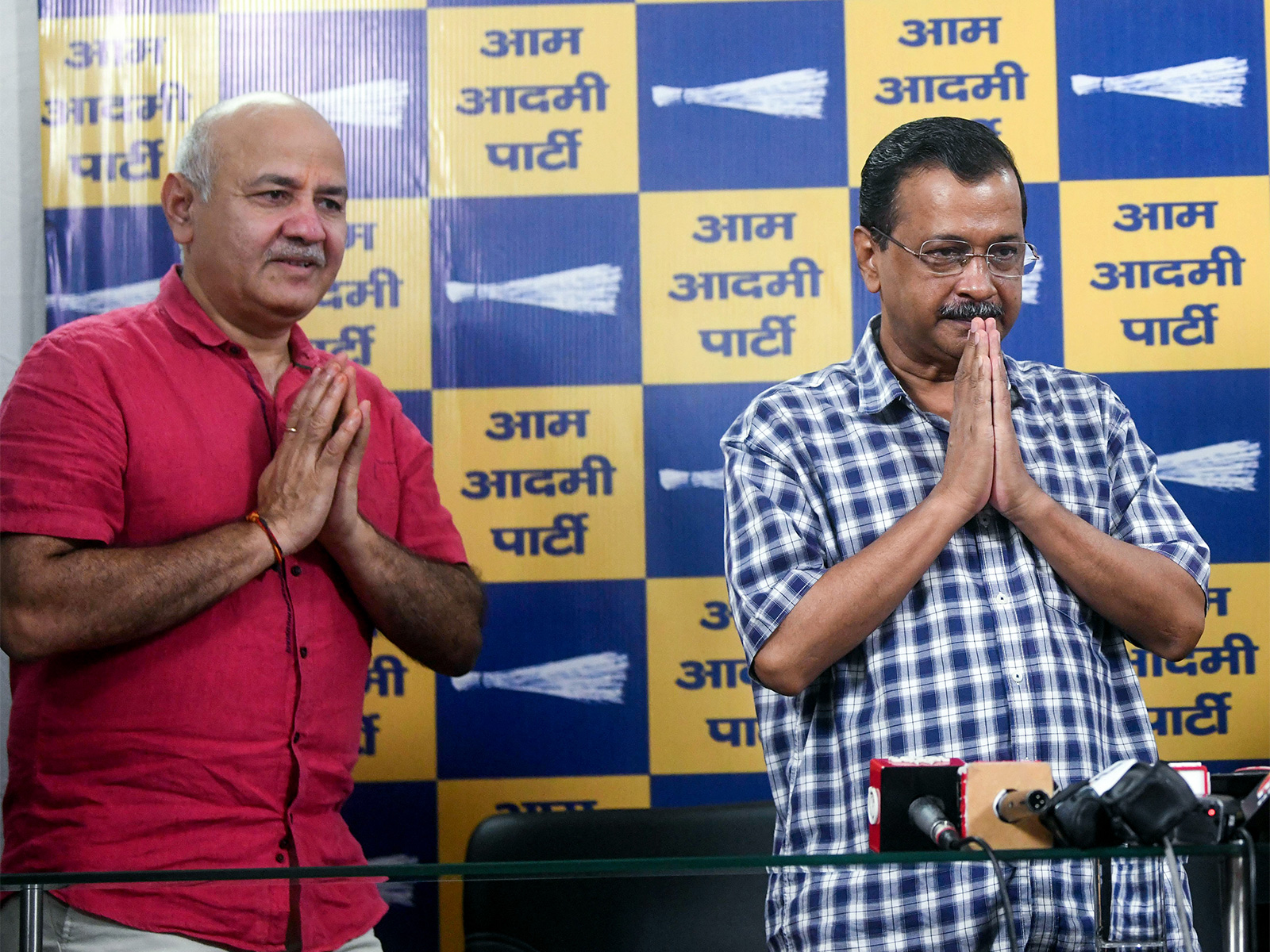 Manish Sisodia and Arvind Kejriwal (File Photo/ANI)