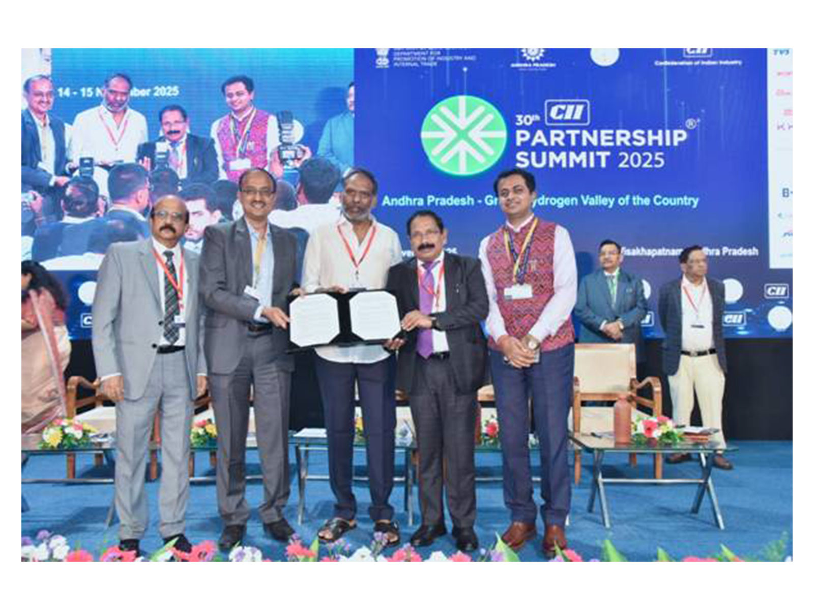 SECI and Andhra Pradesh Finalise 1200 MWh Battery Energy Storage System (BESS) and 50 MW Hybrid Project (Image: PIB)