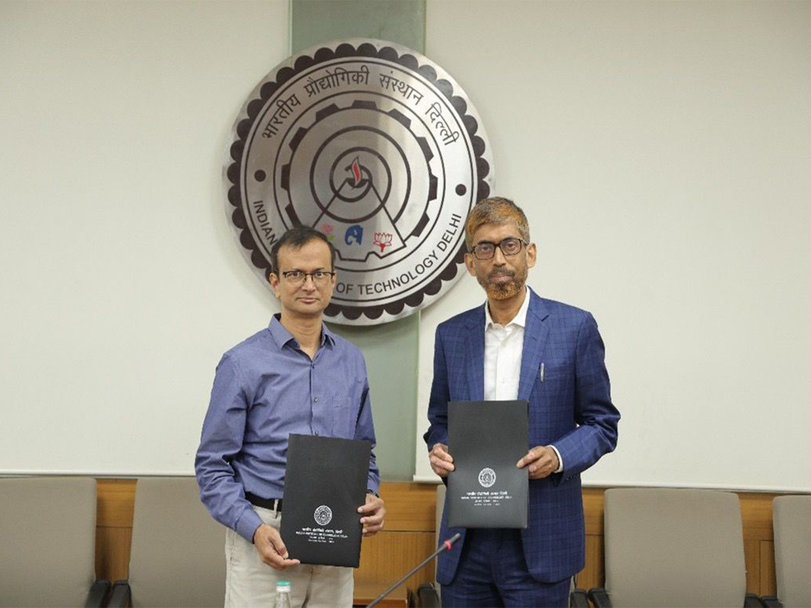 (Left to Right) Prof Preeti Ranjan Panda, Dean, Corporate Relations, IIT Delhi and Rajib Sutradhar, Executive Director, ERLDC – Grid-India. (Photo/ANI) (Left to Right) Prof Preeti Ranjan Panda, Dean, Corporate Relations, IIT Delhi and Rajib Sutradhar, Executive Director, ERLDC – Grid-India. (Photo/ANI)