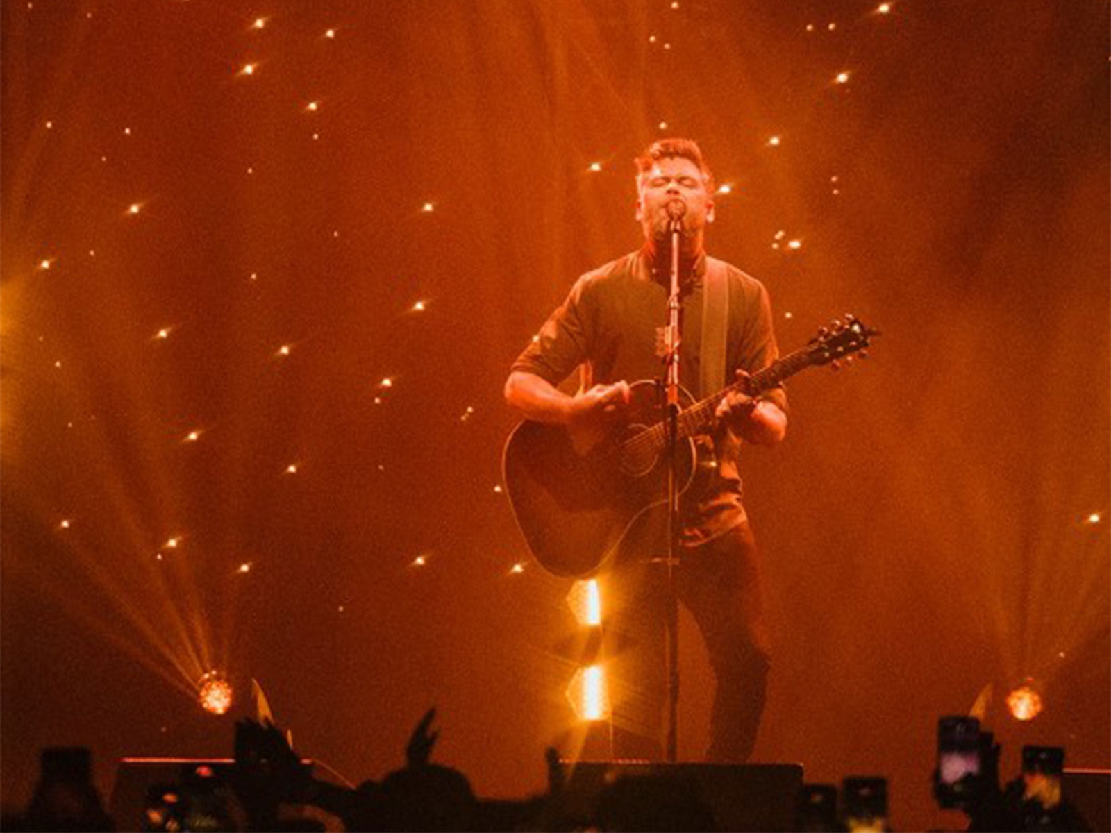 Passenger (Image source: Instagram@passengermusic) Passenger (Image source: Instagram@passengermusic)