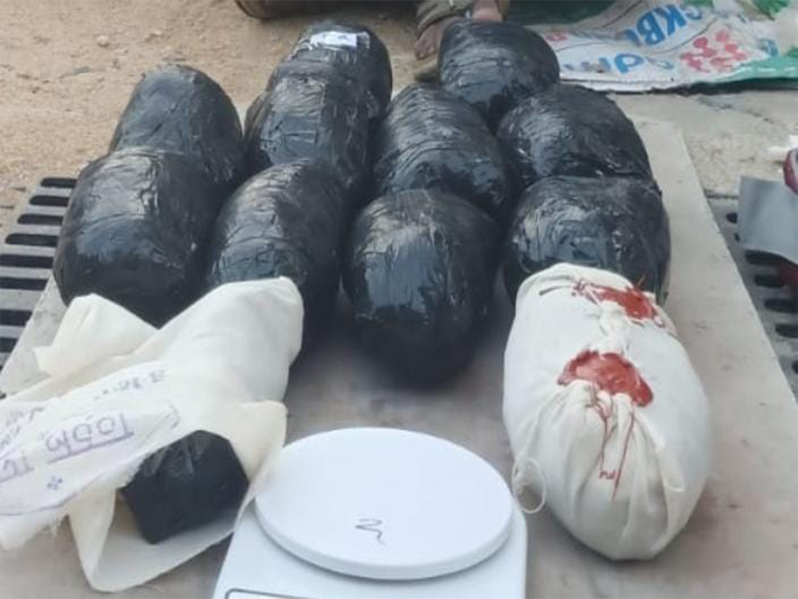 NCB Guwahati, BSF seize 9.833 kg heroin (Photo/ANI)