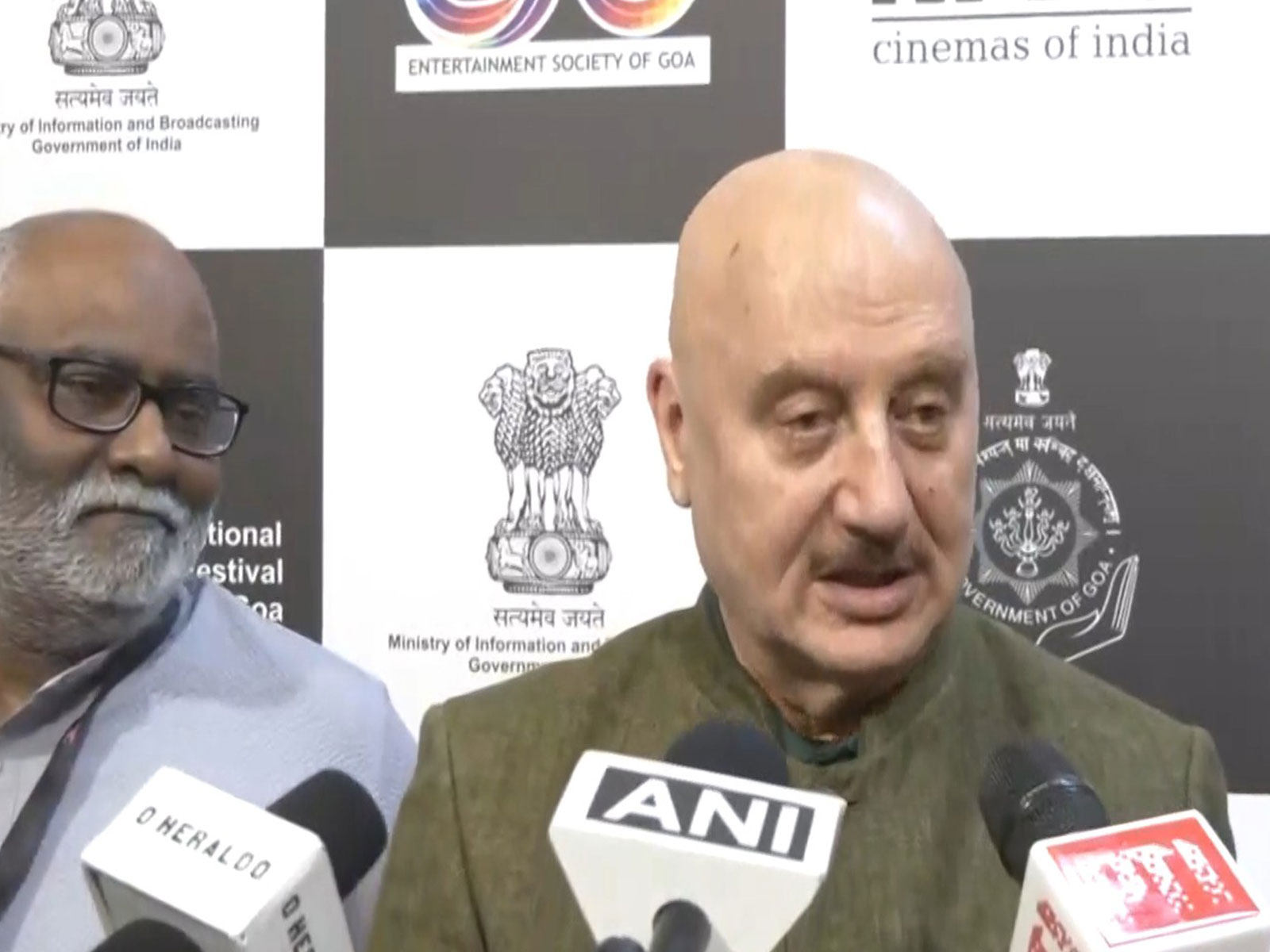 MM Keeravani, Anupam Kher (Image source/ANI) MM Keeravani, Anupam Kher (Image source/ANI)