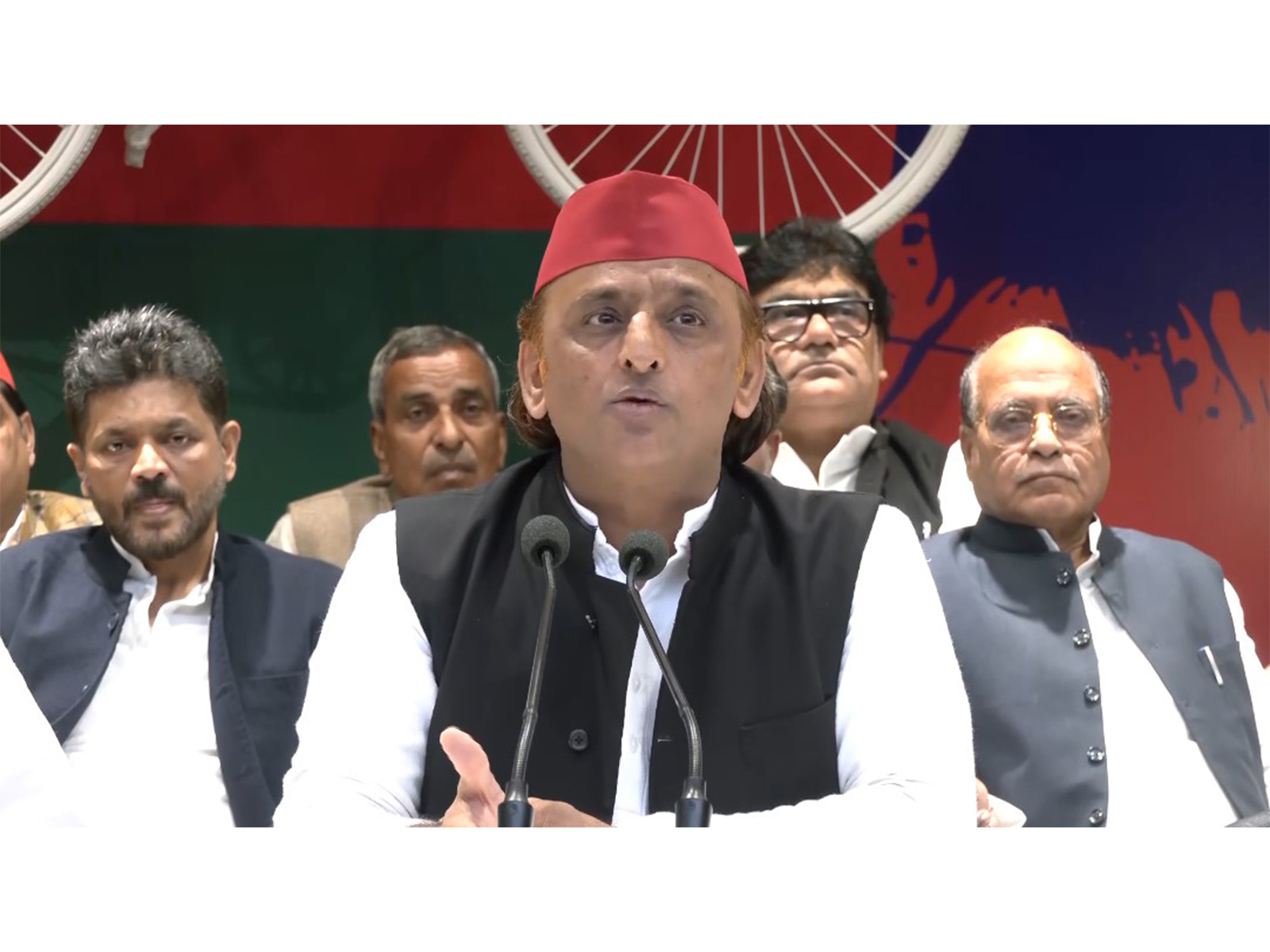 Samajwadi Party (SP) chief Akhilesh Yadav (Photo/ANI) Samajwadi Party (SP) chief Akhilesh Yadav (Photo/ANI)