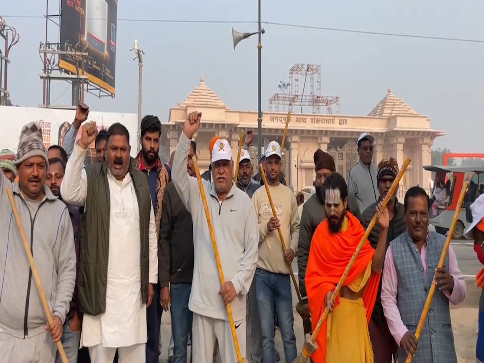 Saints launch cleanliness drive ahead of flag hoisting ceremony in Ayodhya (Photo/ANI)
