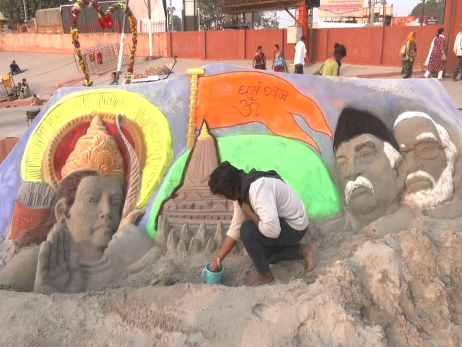 Sand artist Rupesh Singh crafts sand sculpture of Lord Rama (Photo/ANI) Sand artist Rupesh Singh crafts sand sculpture of Lord Rama (Photo/ANI)