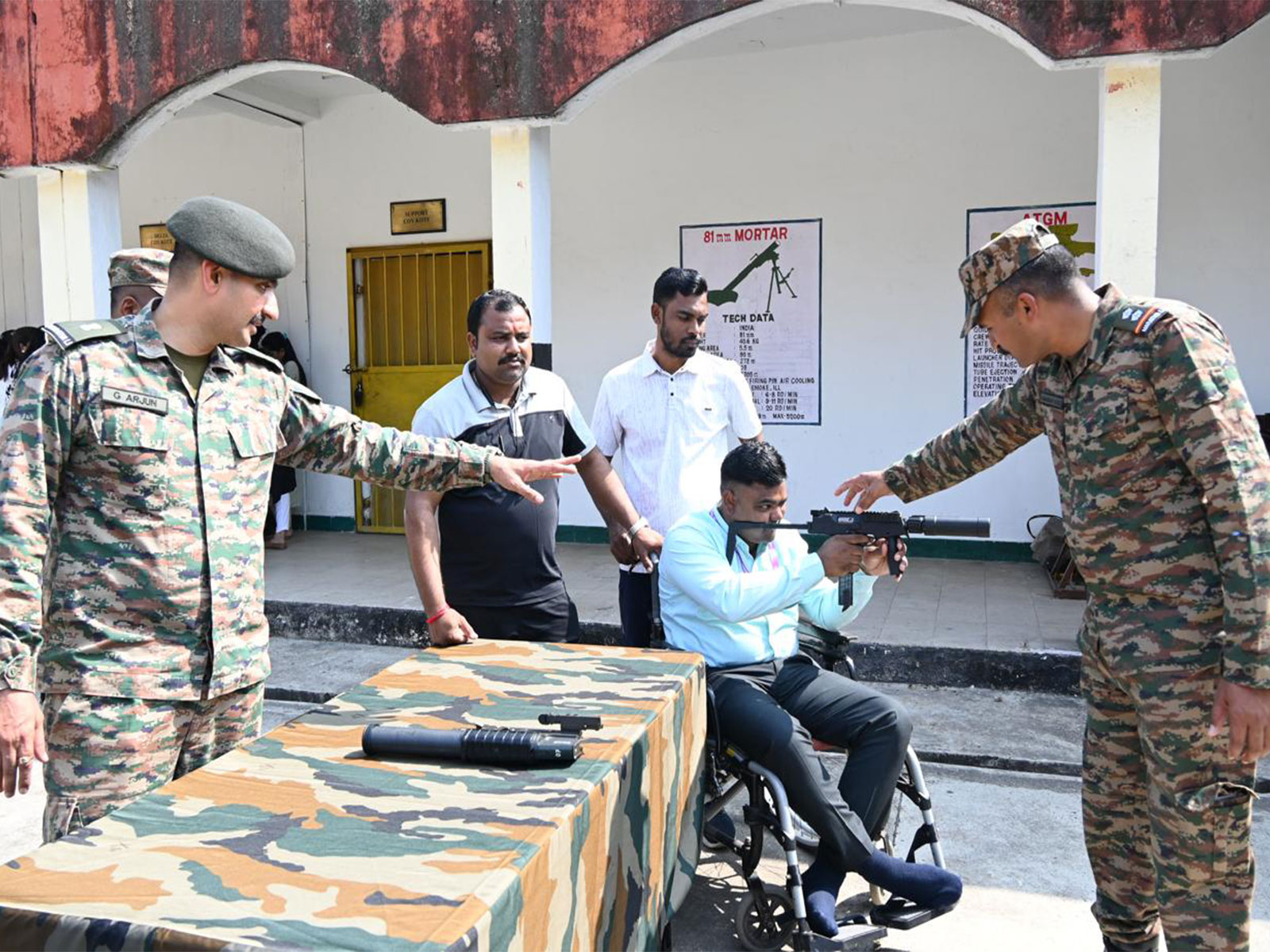 Southern Command Shivneri Brigade trains MPSC probationers (Photo/Release) Southern Command Shivneri Brigade trains MPSC probationers (Photo/Release)