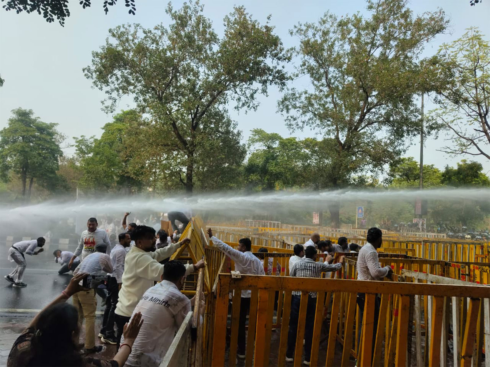 Police using water cannons to disperse crowd (Photo/ANI)