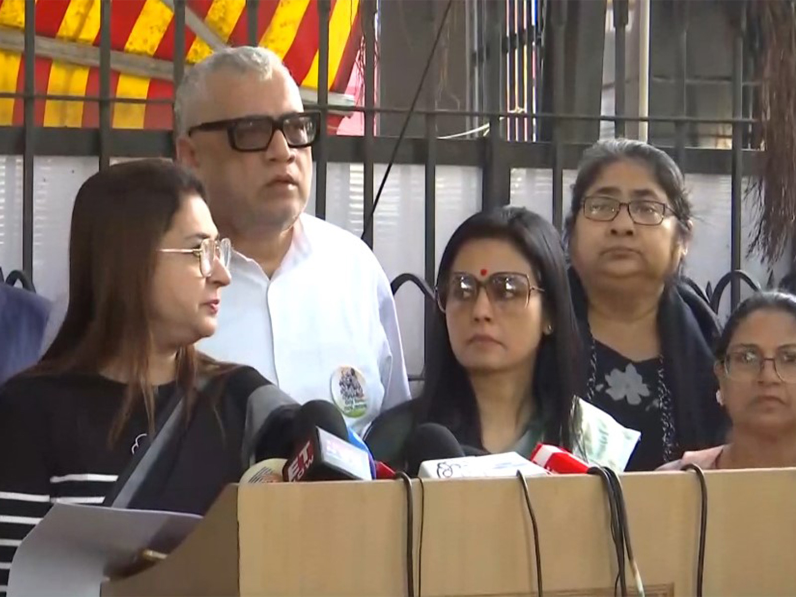 Trinamool Congress delegation ater meeting CEC Gynaesh Kumar (Photo/ANI) Trinamool Congress delegation ater meeting CEC Gynaesh Kumar (Photo/ANI)