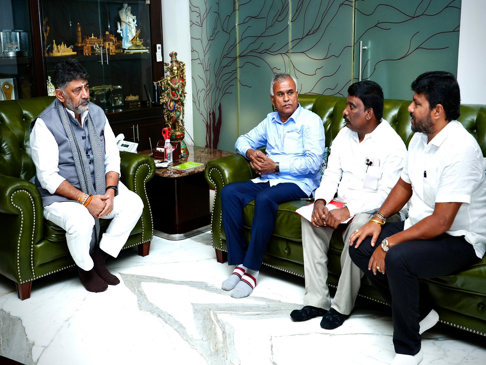 Karnataka Deputy CM DK Shivakumar meets Congress MLAs (Photo: @DKShivakumar/X) Karnataka Deputy CM DK Shivakumar meets Congress MLAs (Photo: @DKShivakumar/X)