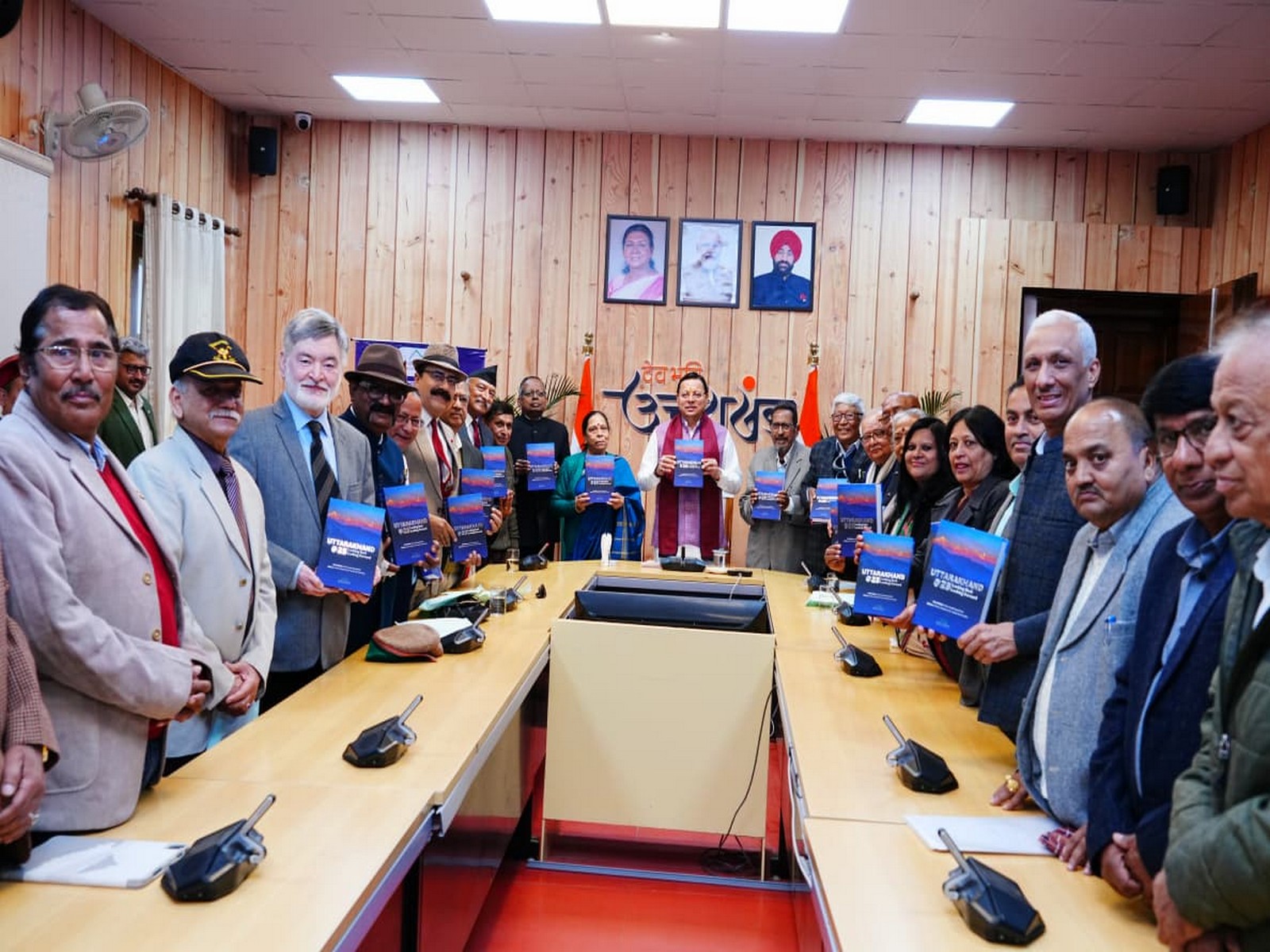Uttarakhand Chief Minister Pushkar Singh Dhami unveils book tracing Uttarakhand’s 25-year journey (Photo/Uttarakhand CMO)