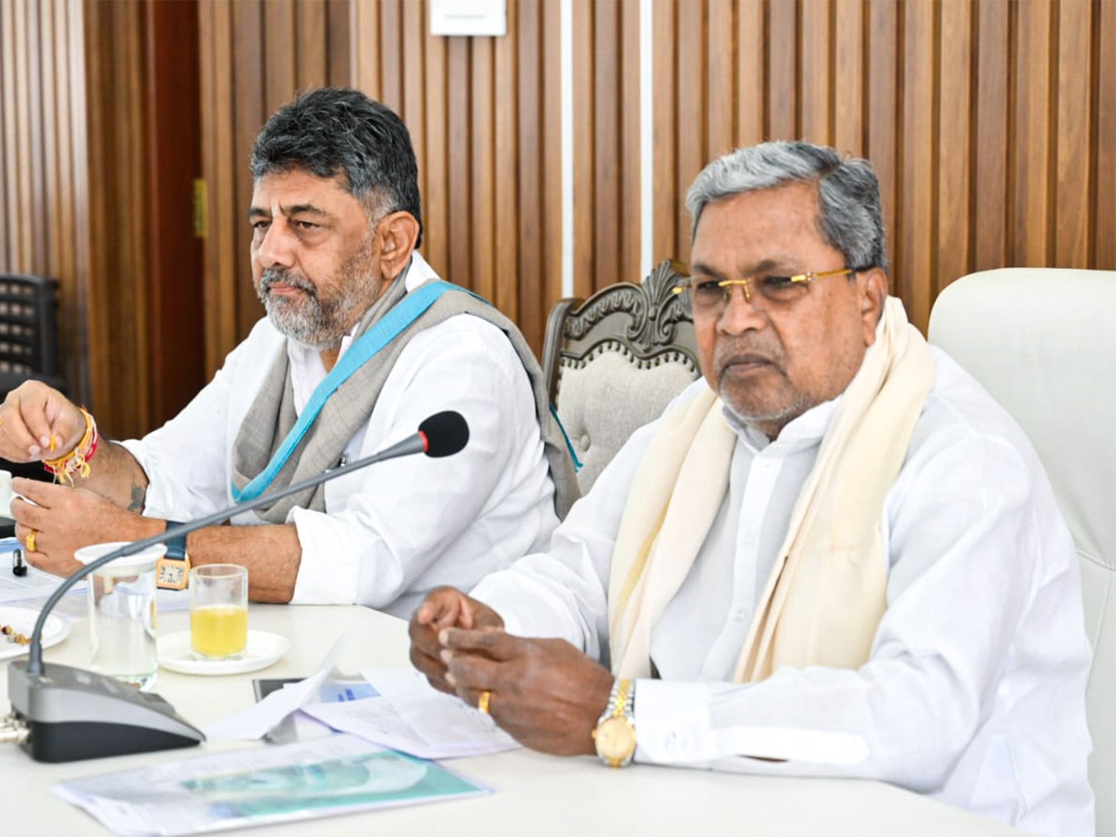 Karnataka Deputy Chief Minister DK Shivakumar with Chief Minister Siddaramaiah (File Photo/ANI)