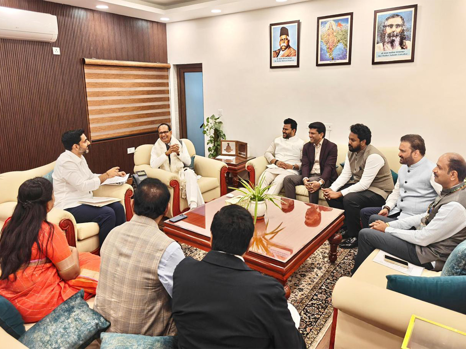 Ministers Lokesh and Anita brief Union Agriculture Minister Shivraj Singh Chouhan on statewide agricultural impact of Cyclone Montha (Photo: x/@naralokesh) Ministers Lokesh and Anita brief Union Agriculture Minister Shivraj Singh Chouhan on statewide agricultural impact of Cyclone Montha (Photo: x/@naralokesh)