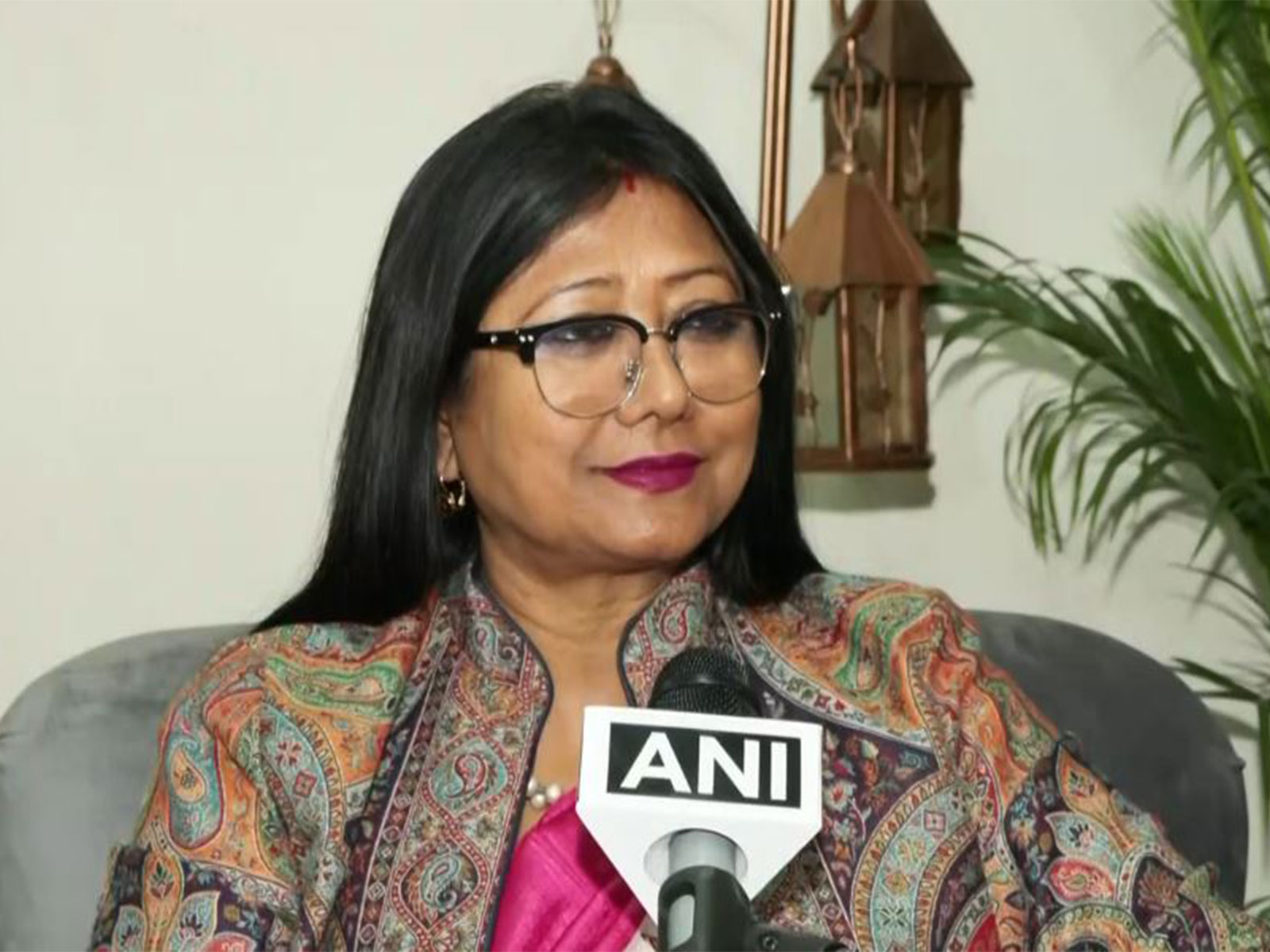 JMM MP Mahua Maji (Photo/ANI) JMM MP Mahua Maji (Photo/ANI)