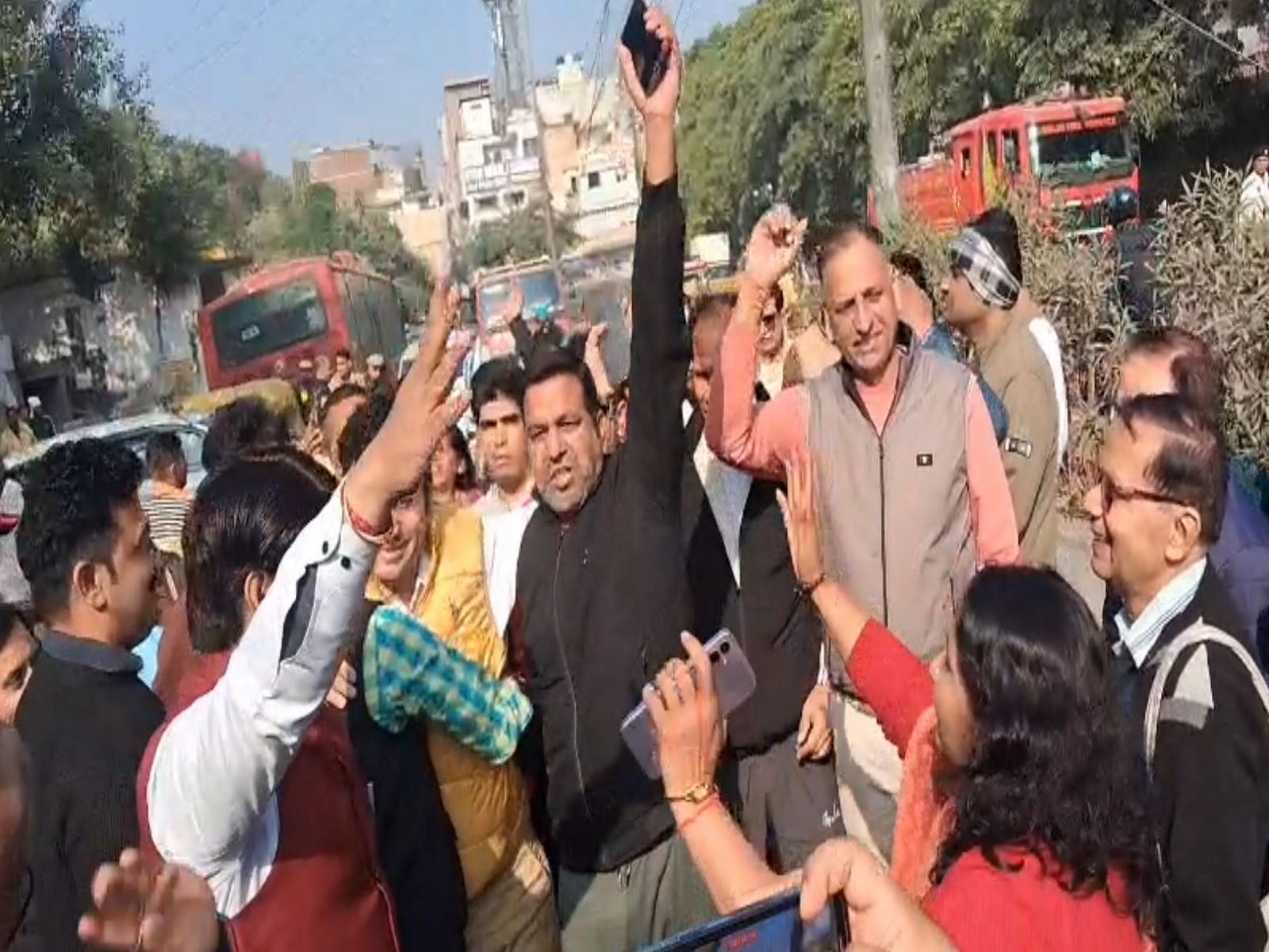 BJP workers celebrate MCD win (Photo/ANI)