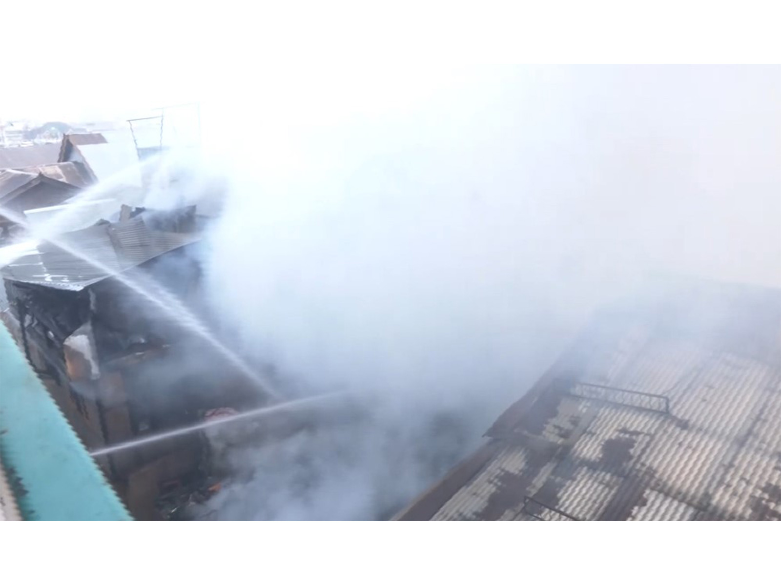 Fire breakout in Nowpora area of Srinagar. (Photo/ANI) Fire breakout in Nowpora area of Srinagar. (Photo/ANI)