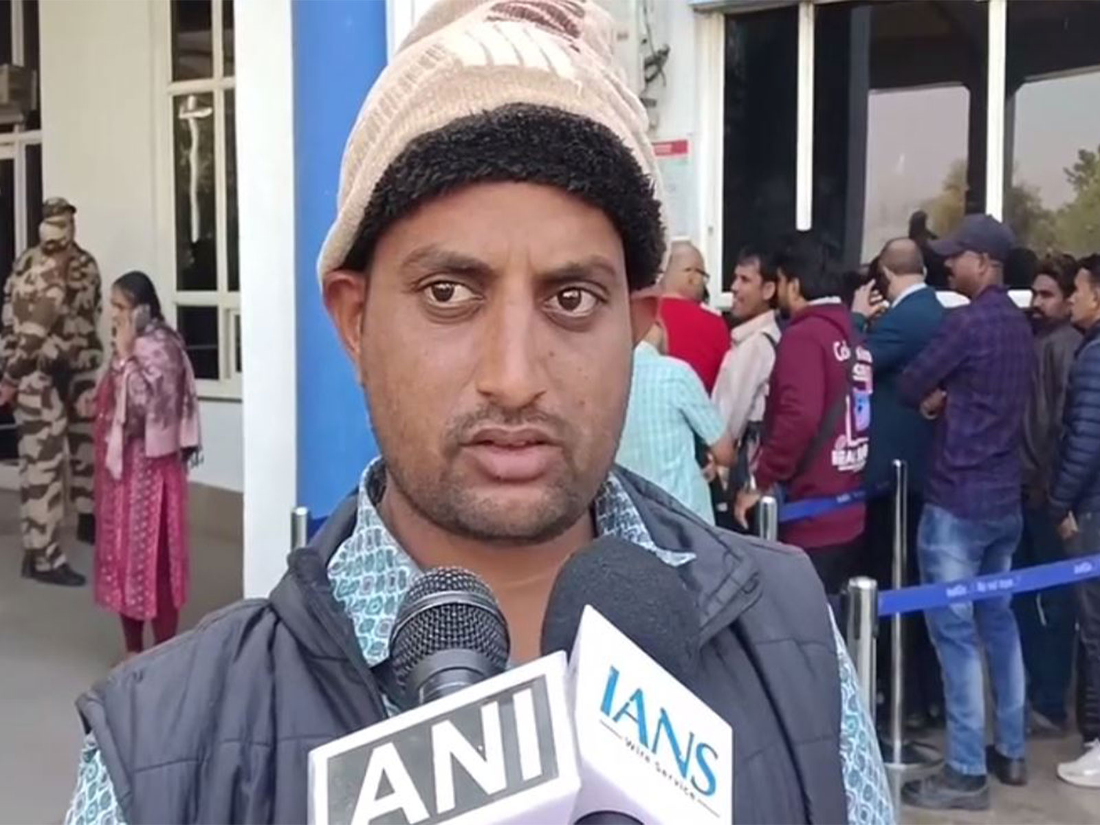 Passenger at Jodhpur Airport (Photo/ANI) Passenger at Jodhpur Airport (Photo/ANI)