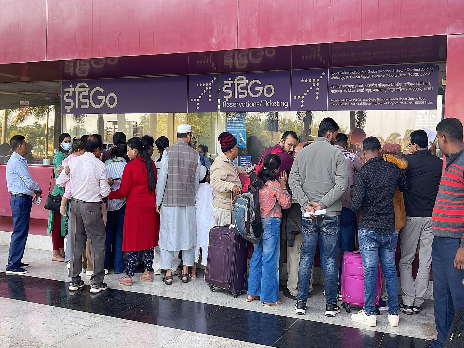 Passengers wait with their baggage as many IndiGo flight services stand cancelled (Photo/ANI) Passengers wait with their baggage as many IndiGo flight services stand cancelled (Photo/ANI)