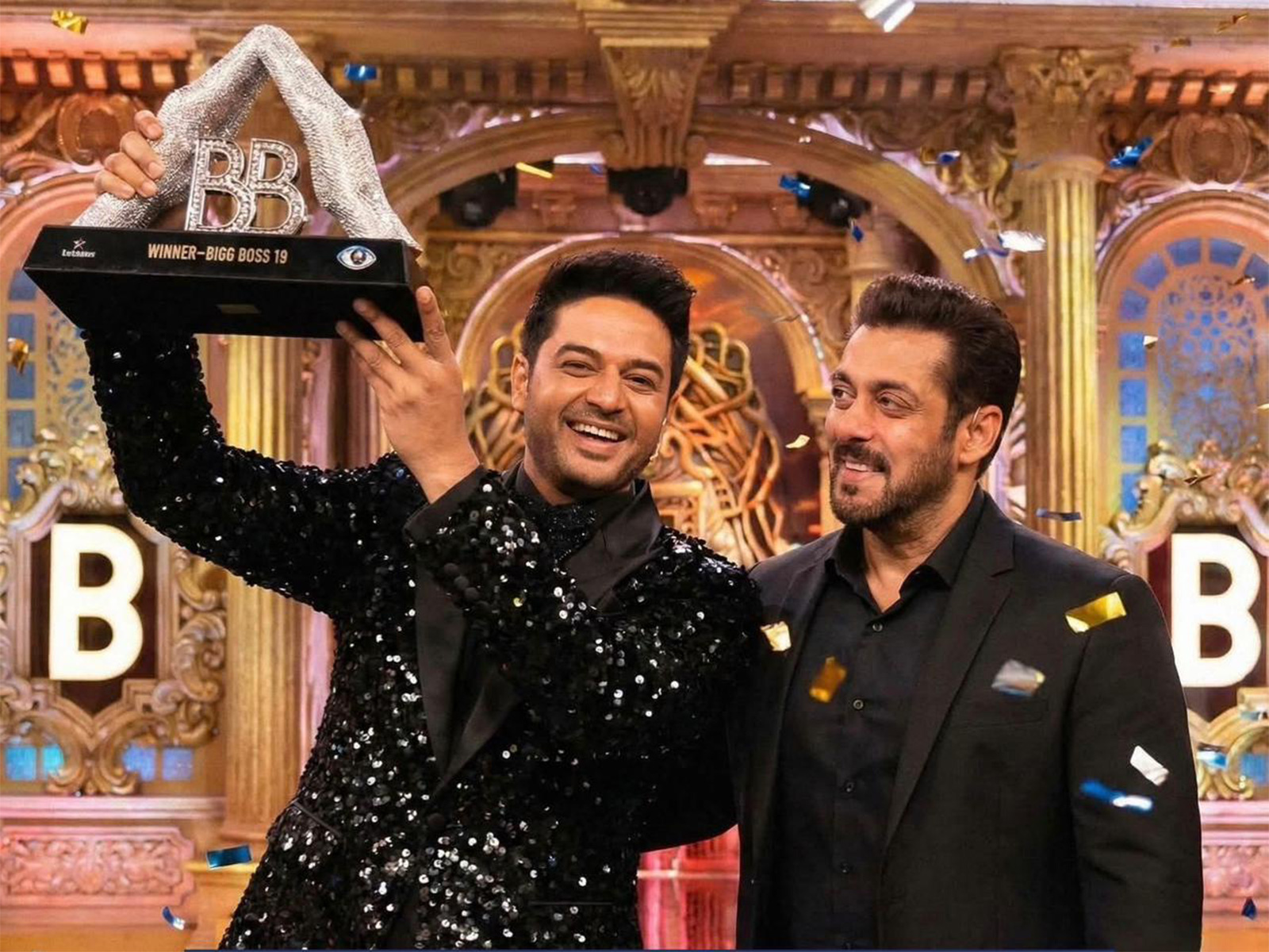 Gaurav Khanna lifts Bigg Boss 19 trophy (Photo/Jio PR) Gaurav Khanna lifts Bigg Boss 19 trophy (Photo/Jio PR)
