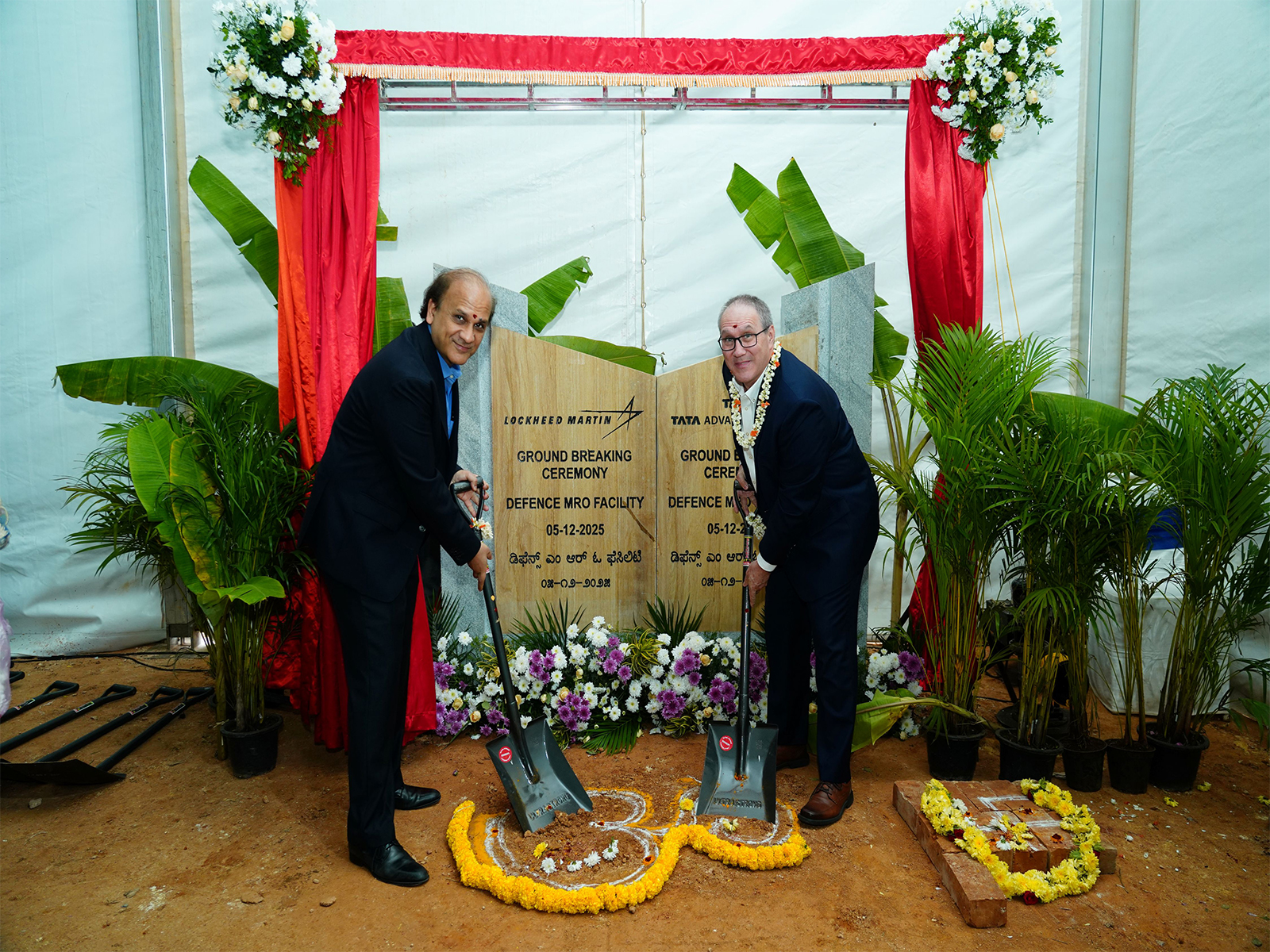 Sukaran Singh, Chief Executive Officer and Managing Director, Tata Advanced Systems and Frank St. John, Chief Operating Officer, Lockheed Martin at ground-breaking ceremony of Tata Advanced Systems C-130 defence MRO facility in Bengaluru (Image: Tata Advanced Systems)