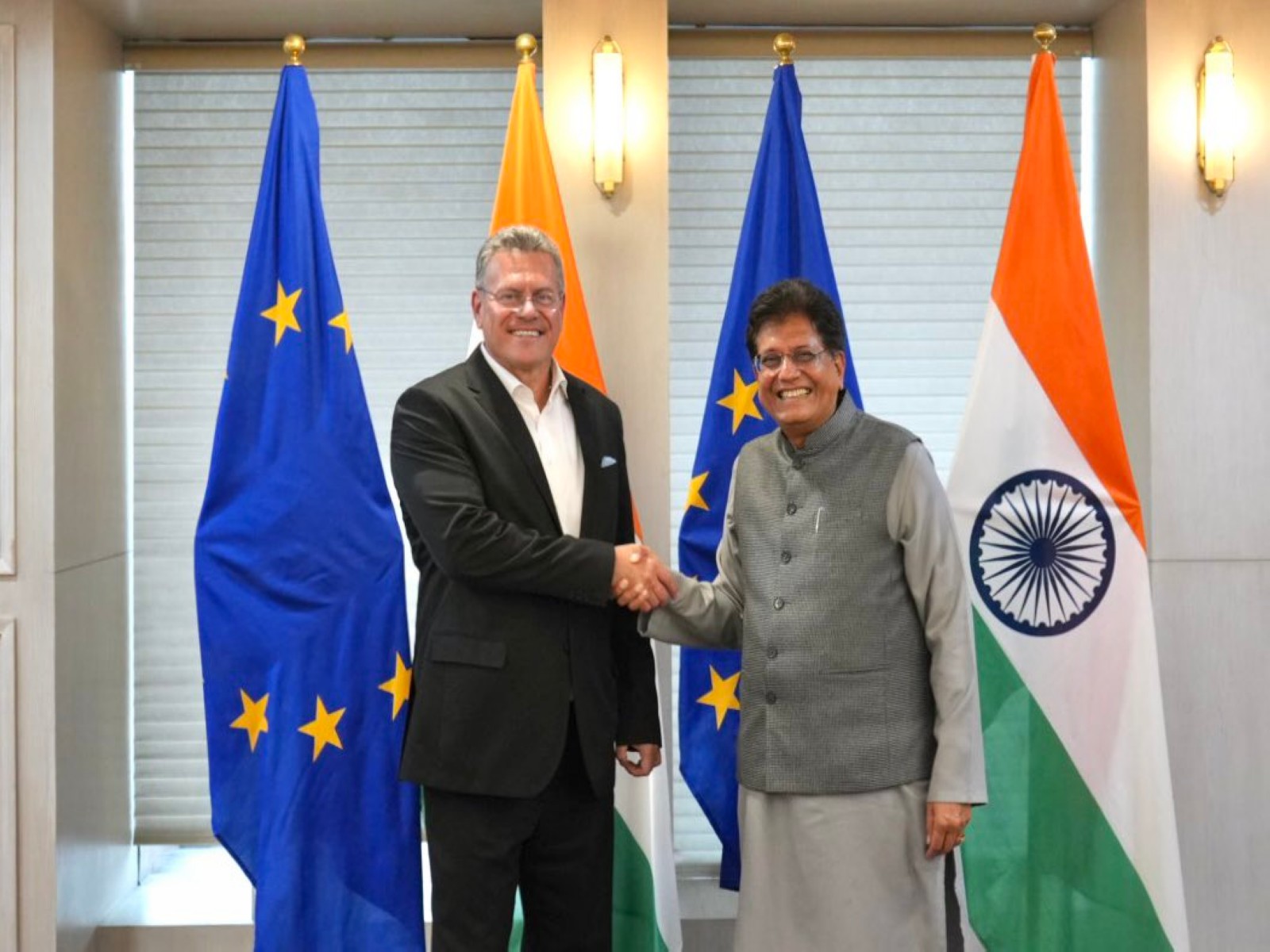 European Commissioner for Trade and Economic Security, Maroš Šefčovič, meets Union Minister of Commerce, Piyush Goyal. (Photo: X/MarosSefcovic)
