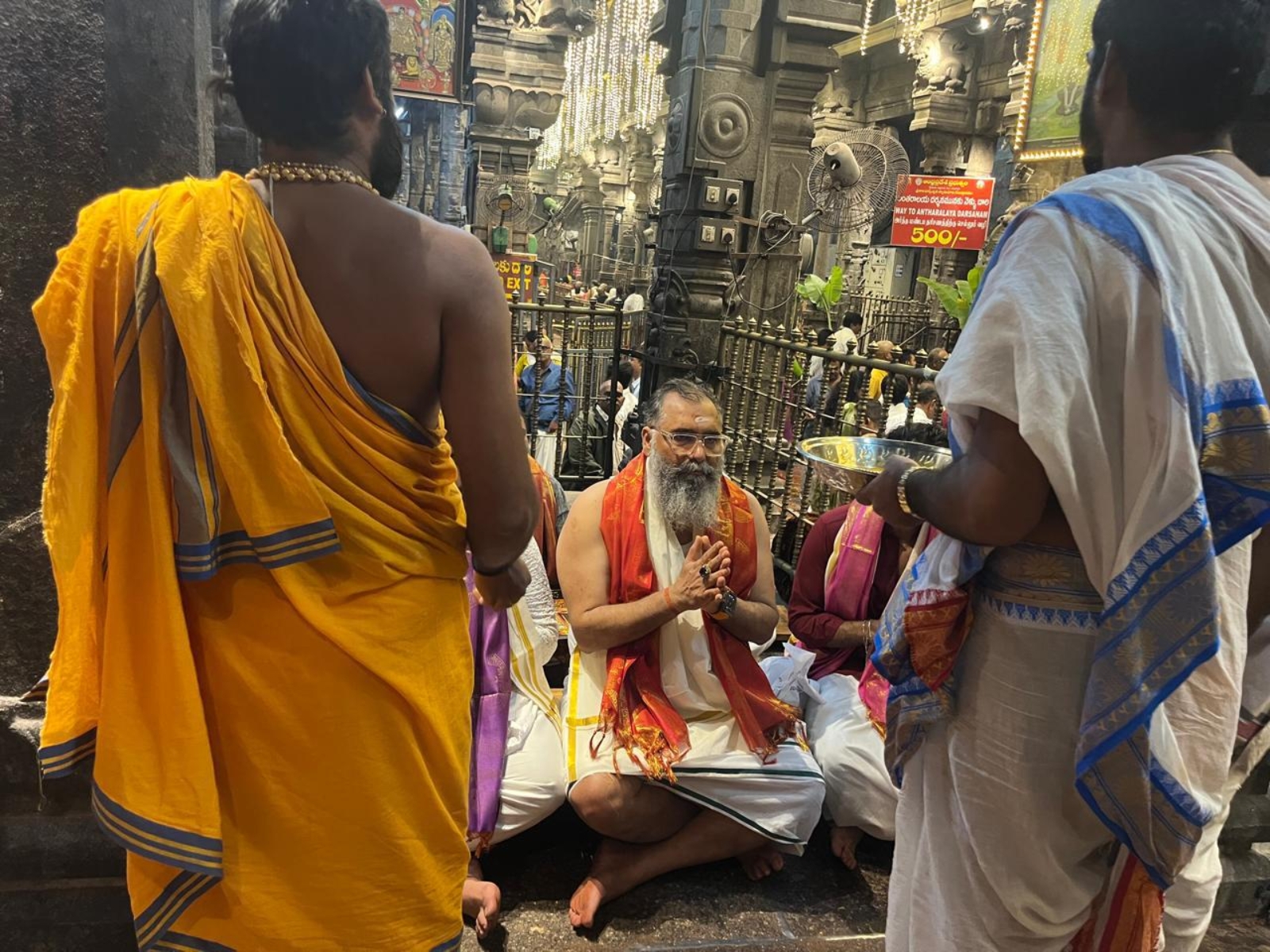 Harisharan Devgan performing a holy pooja at Sri Kalahasteeswara Swamy Temple, Srikalahasti, seeking blessings for Indian farmers’ welfare.