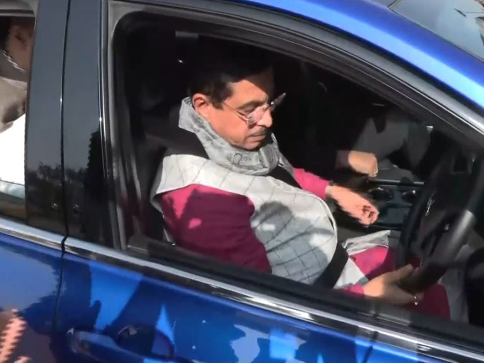 Union Minister Pralhad Joshi drive a Hydrogen powered car (Photo/ANI)