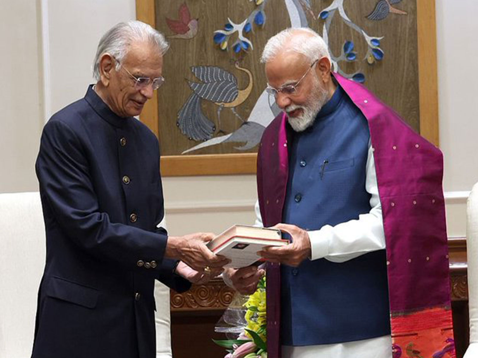 Prime Minister Narendra Modi with former Union Home Minister Shivraj Patil (Photo: x/@narendramodi) Prime Minister Narendra Modi with former Union Home Minister Shivraj Patil (Photo: x/@narendramodi)