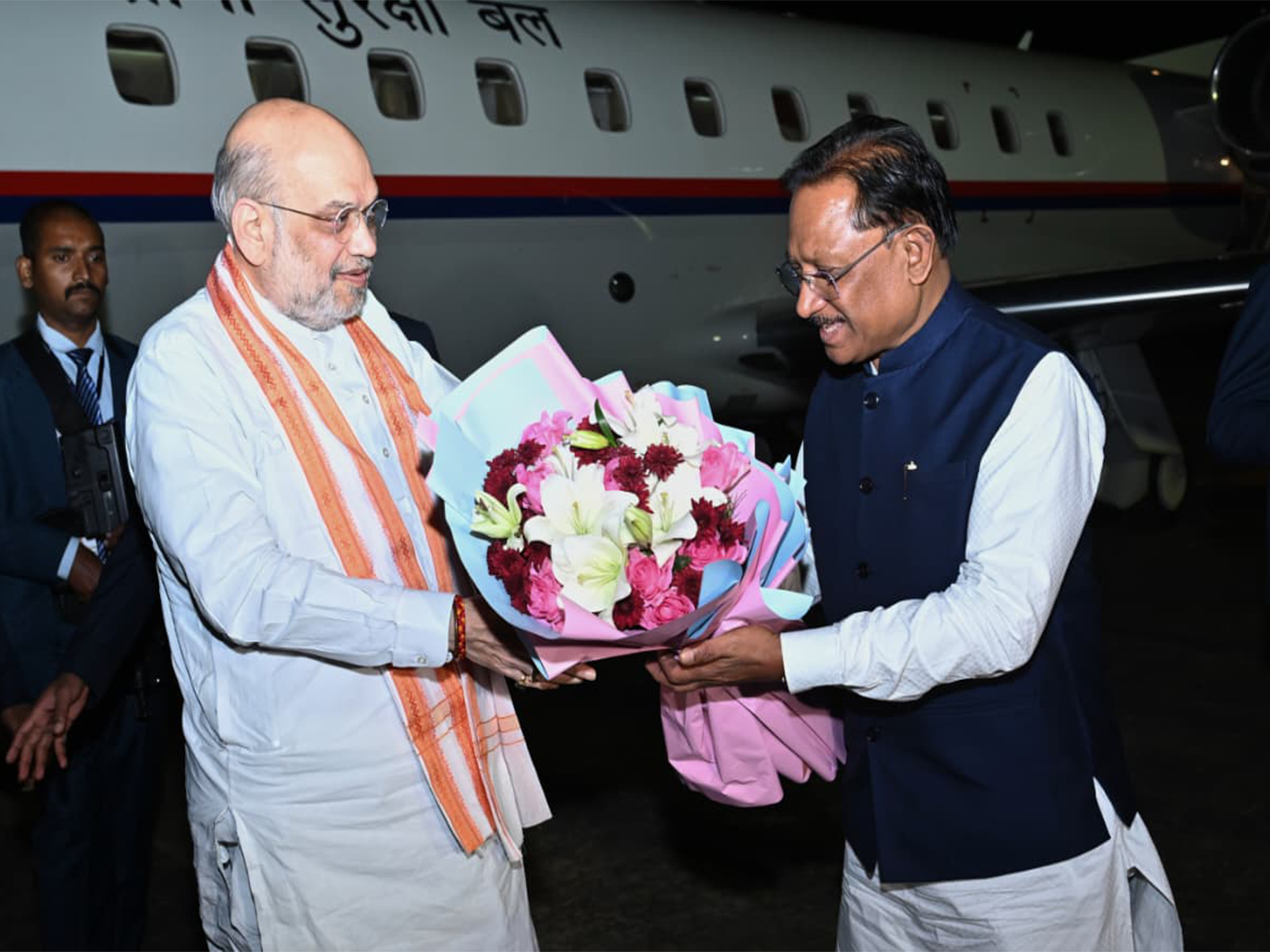 Chhattisgarh CM Sai welcomes Amit Shah (Photo/X@vishnudsai)