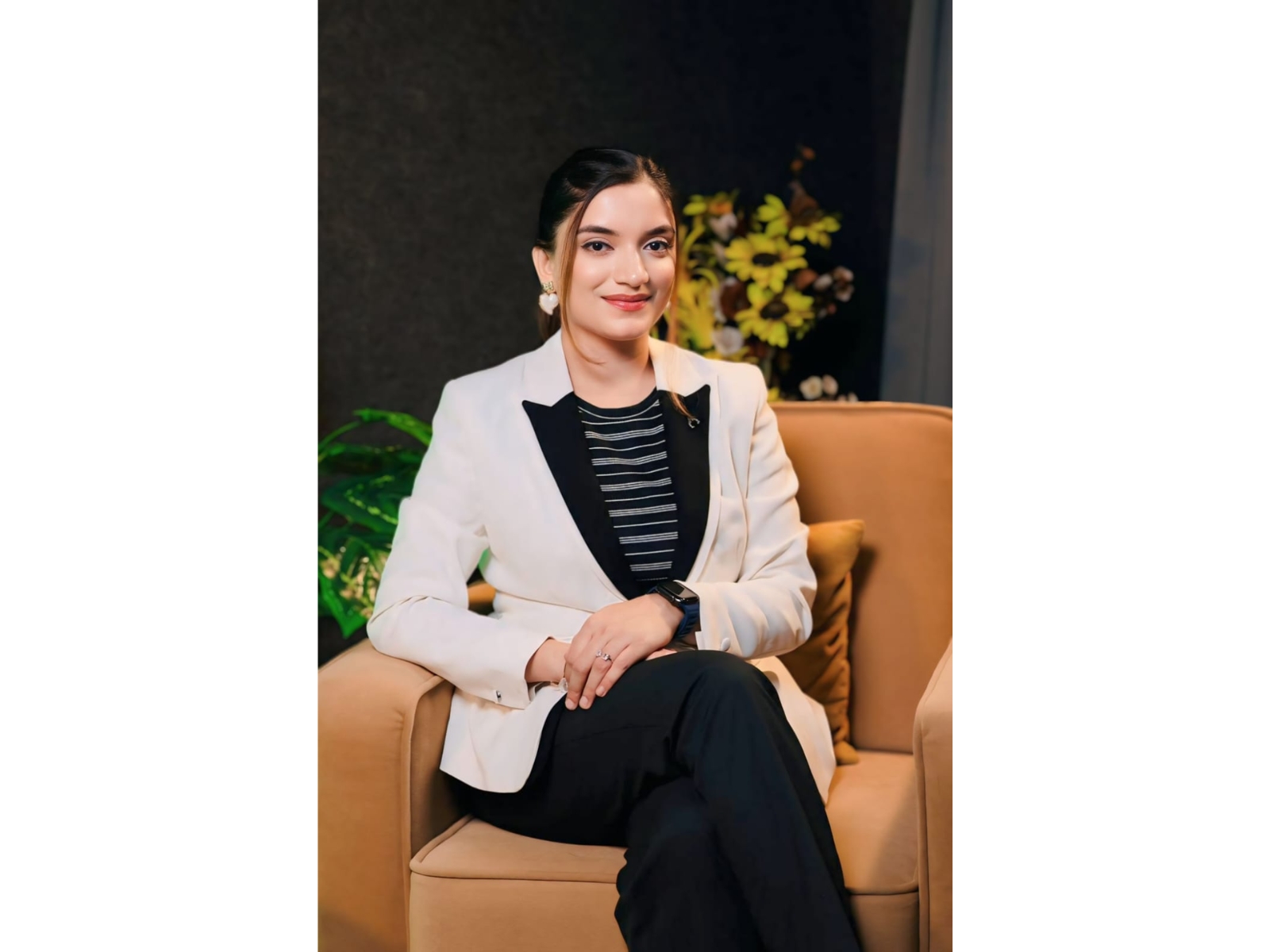 Refurbished smartphone company Phone Dekho opens second outlet, aims for national presence with 100 stores in a year