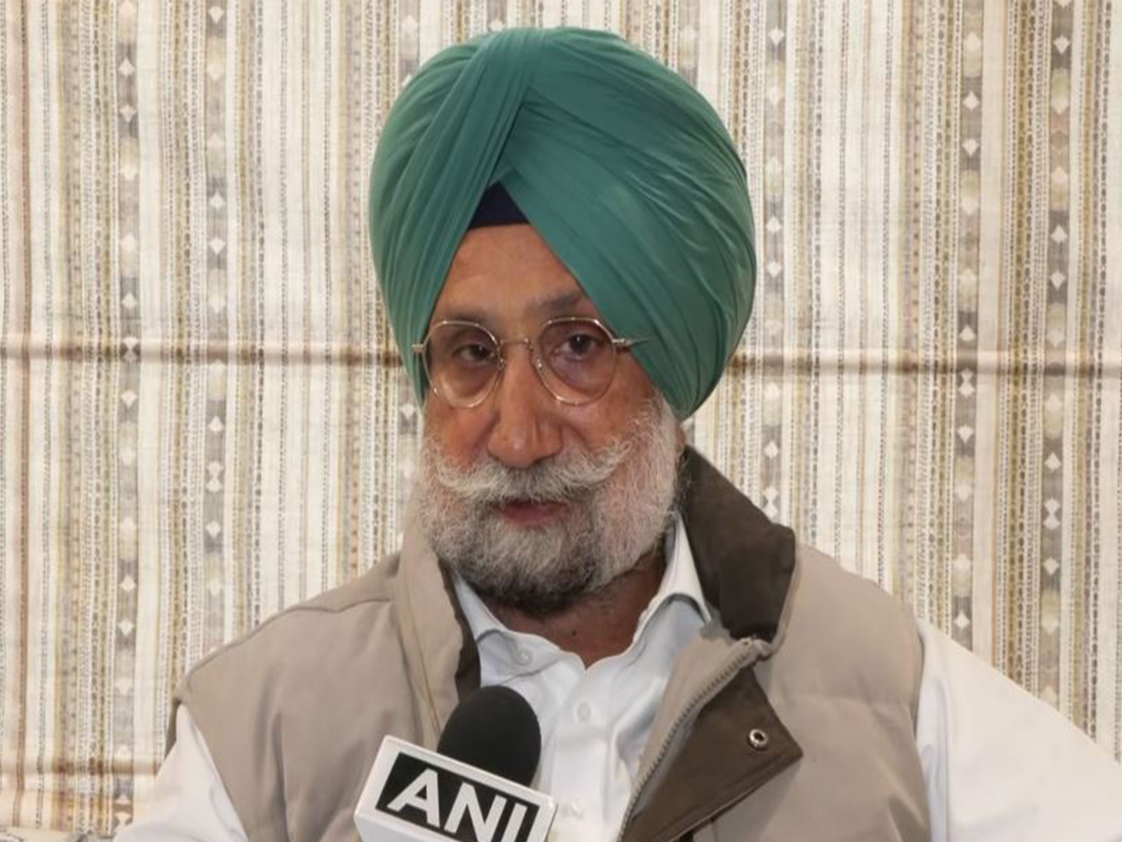 Congress leader and former Punjab Deputy Chief Minister Sukhjinder Singh Randhawa  (Photo/ANI)