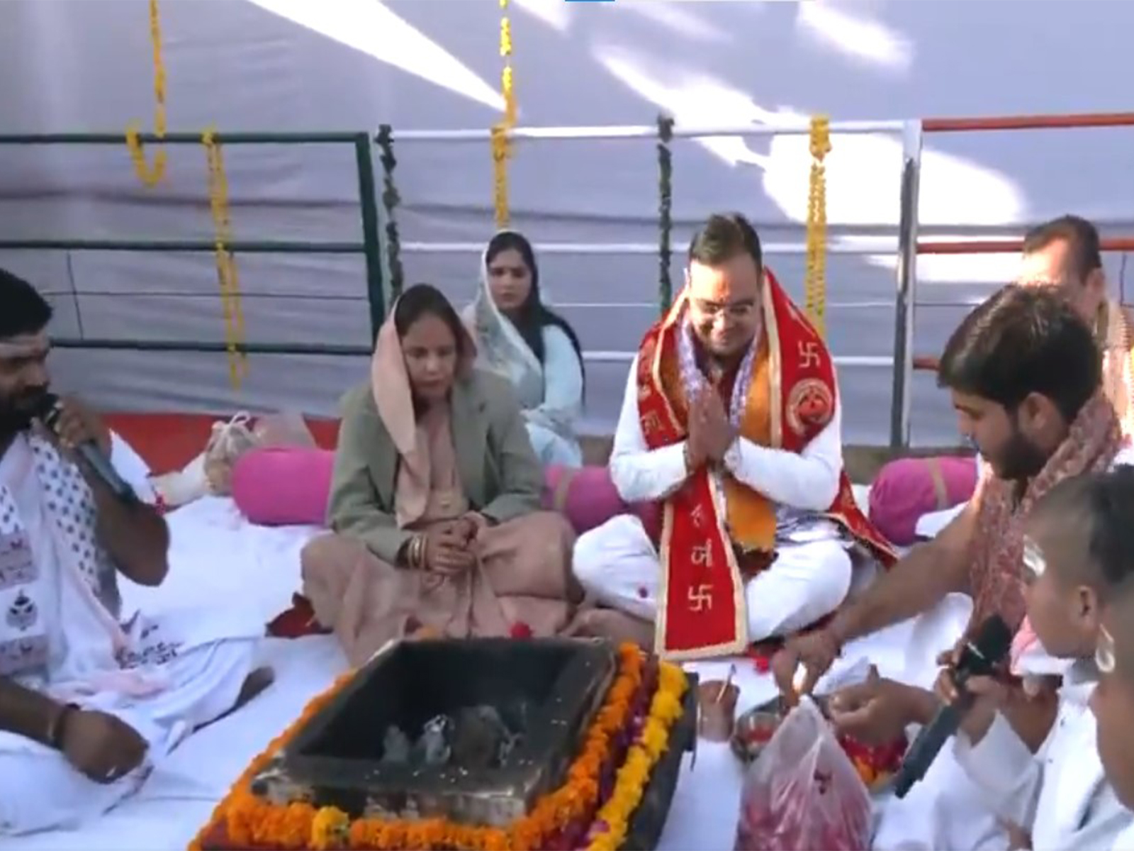 Rajasthan CM Bhajanlal Sharma and his wife Geeta Sharma offer prayers (Photo/ANI) 