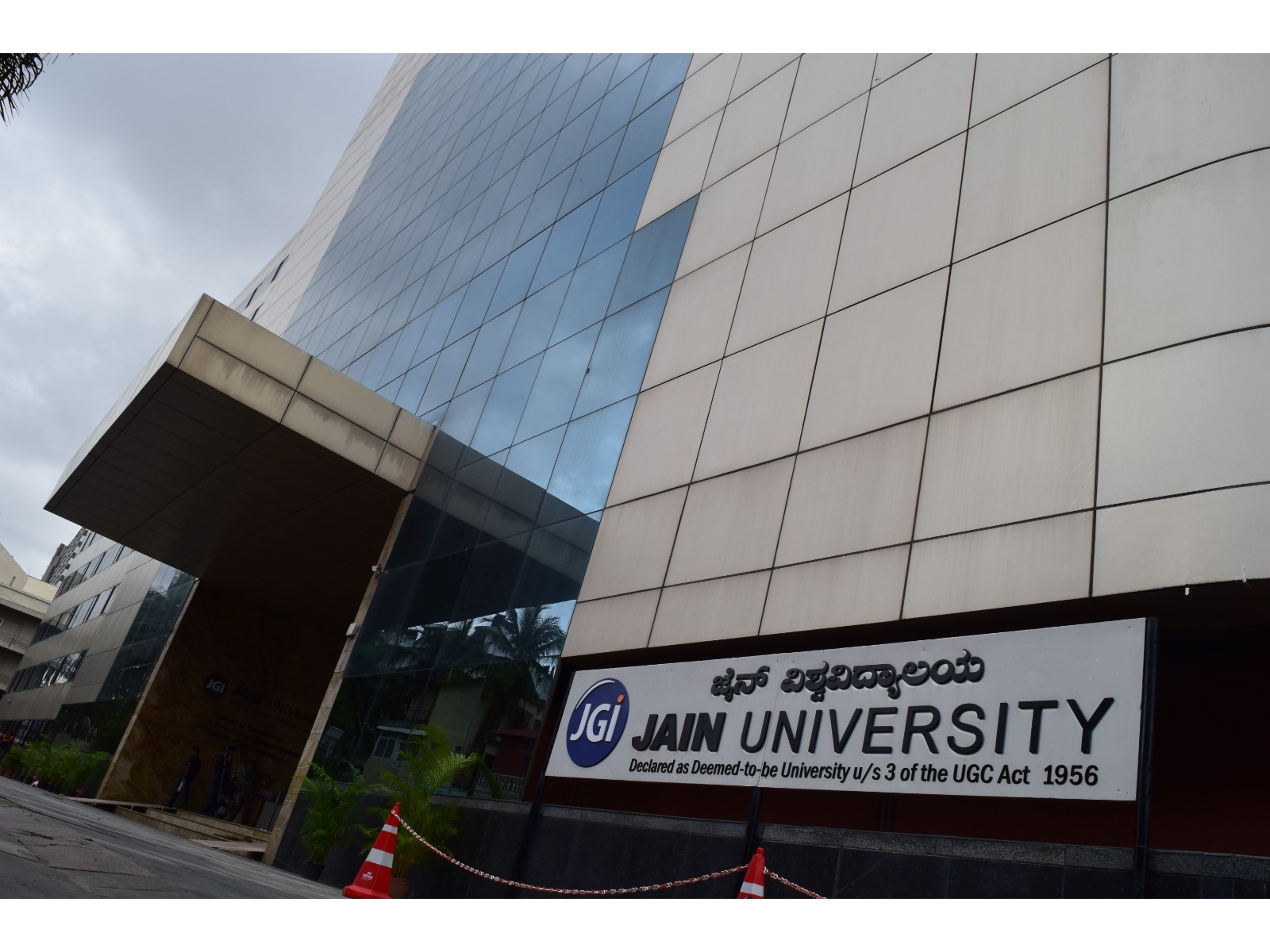 JAIN (Deemed-to-be University)’s Bachelor of Commerce in Finance & Accounting Sets New Benchmarks for Future Business Professionals JAIN (Deemed-to-be University)’s Bachelor of Commerce in Finance & Accounting Sets New Benchmarks for Future Business Professionals