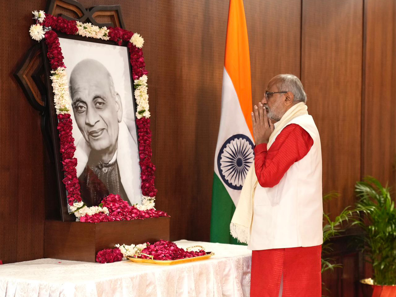 VP Radhakrishnan pays tribute to Sardar Patel (Photo/X@VPIndia) VP Radhakrishnan pays tribute to Sardar Patel (Photo/X@VPIndia)