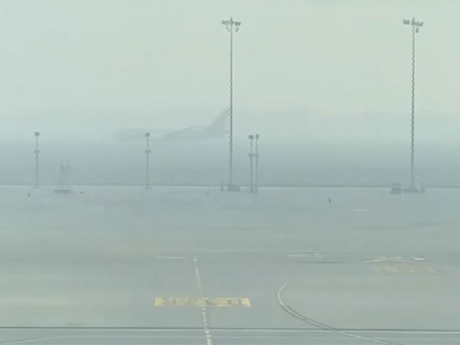 Dense smog at Indira Gandhi International Airport in Delhi (Photo/ANI)