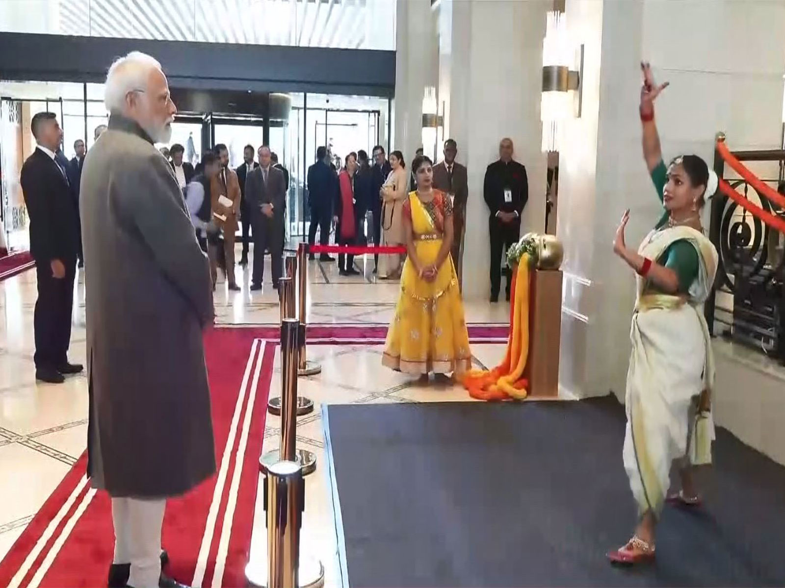Prime Minister Narendra Modi witnesses a cultural performance upon his arrival at a hotel in Amman. (Photo/ANI) Prime Minister Narendra Modi witnesses a cultural performance upon his arrival at a hotel in Amman. (Photo/ANI)